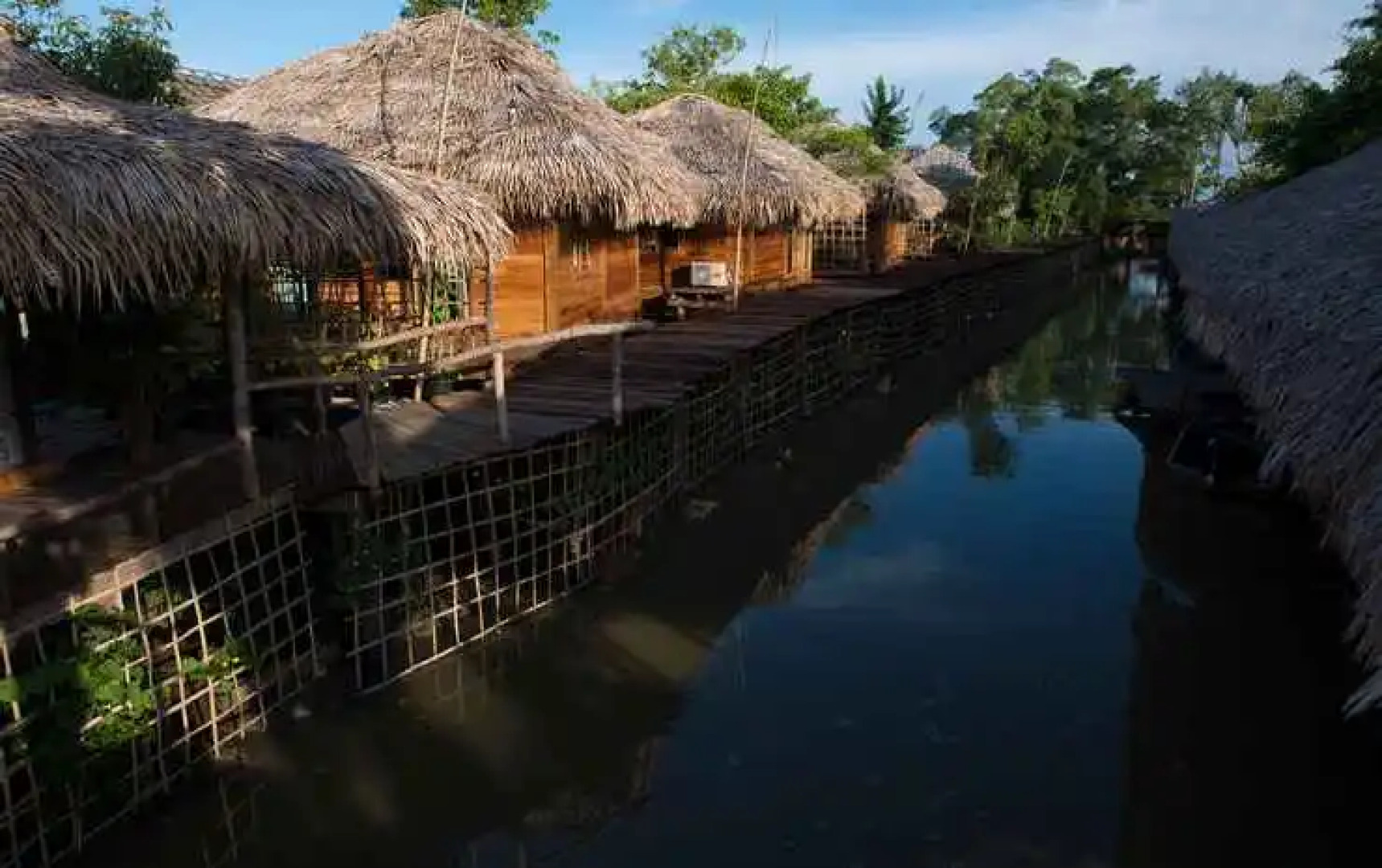 Baan​ Tonlamphu​ Pakpra