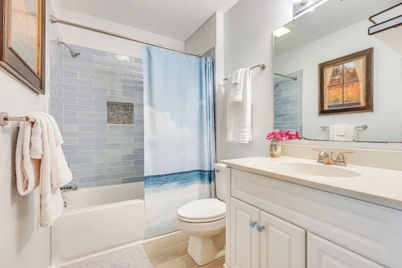 Oak Island Beachfront Condo w/ Community Pool
