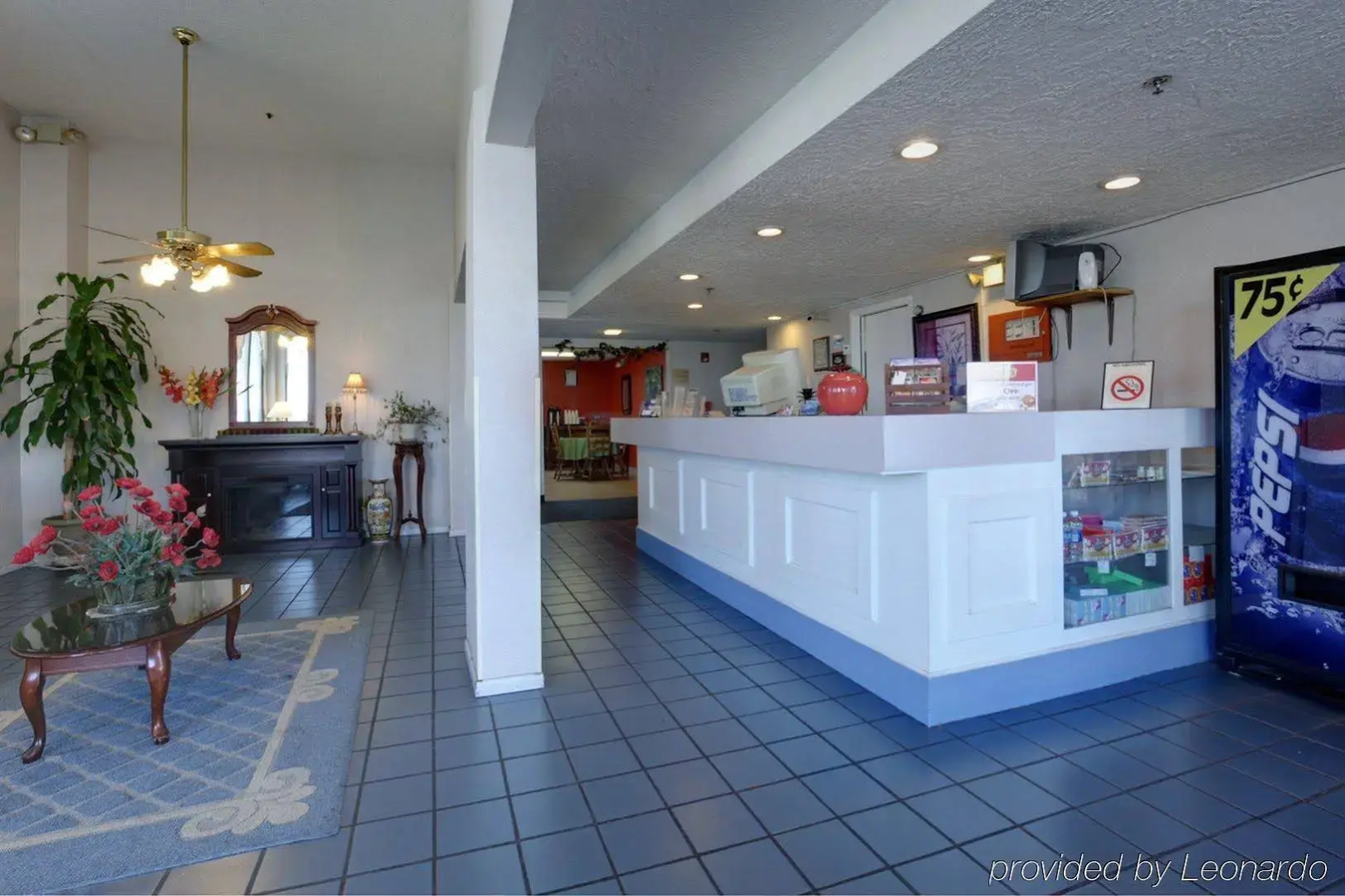 Studio 6 Suites Delano, CA
