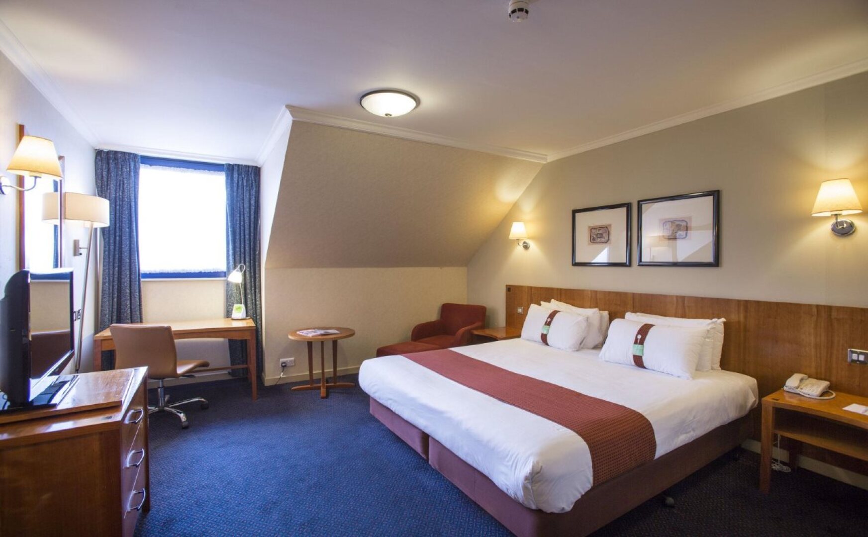 Holiday Inn Luton South - M1 Junction 9