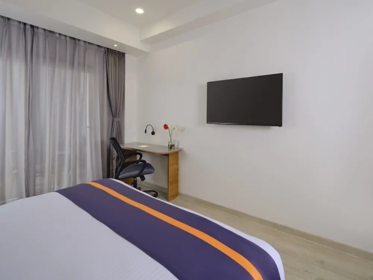 D Square Statue of Unity Kevadia, a member of Radisson Individuals