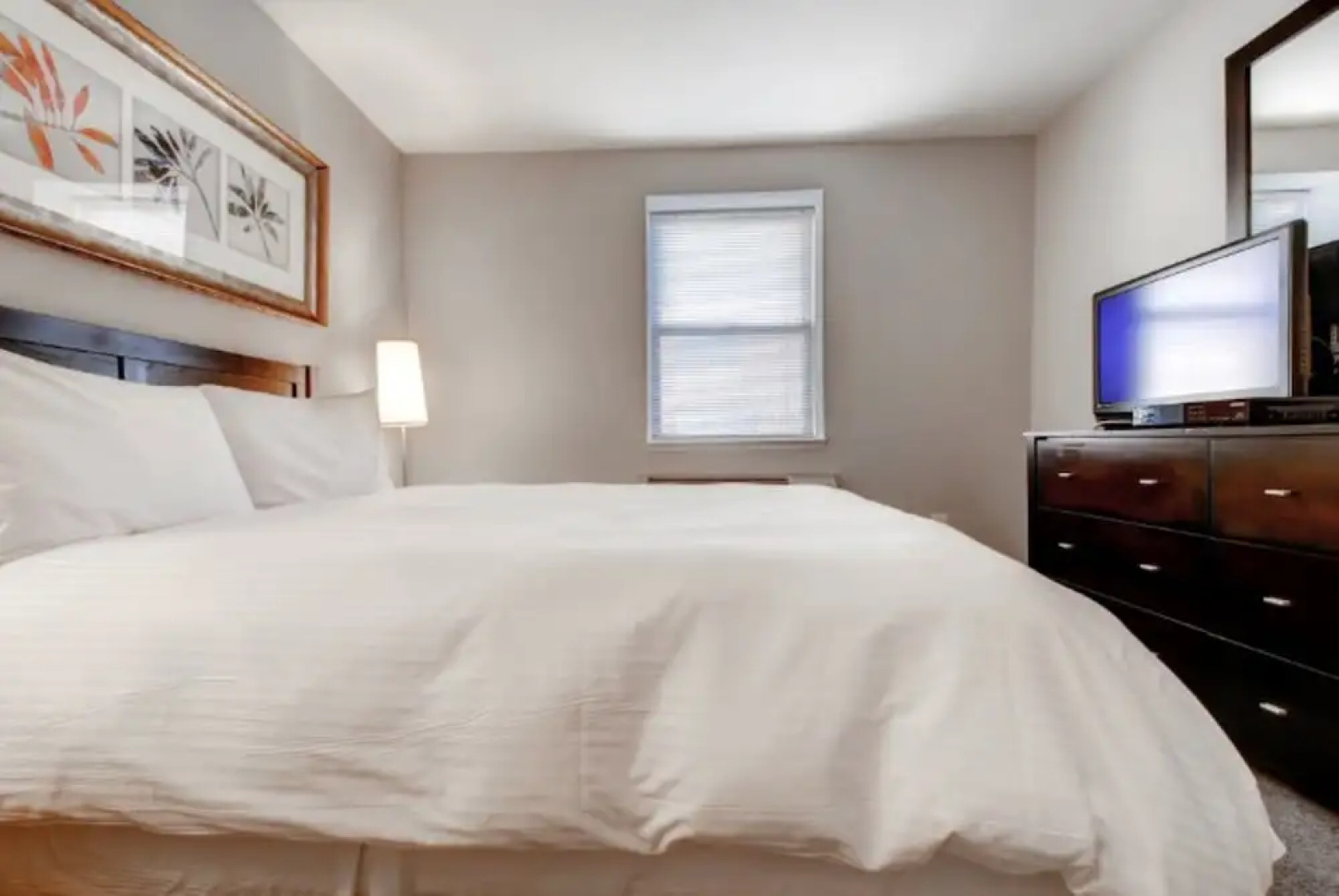 Global Luxury Suites at Monroe