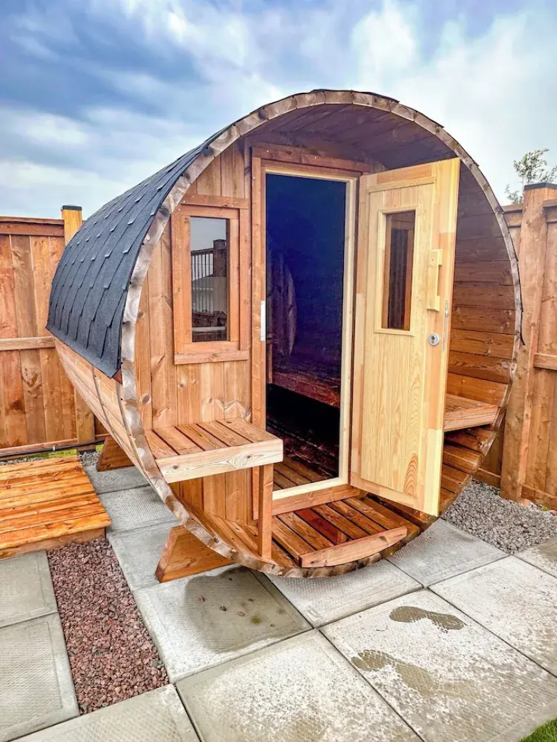 Cavendish Bosom Buddies Cottage Resort