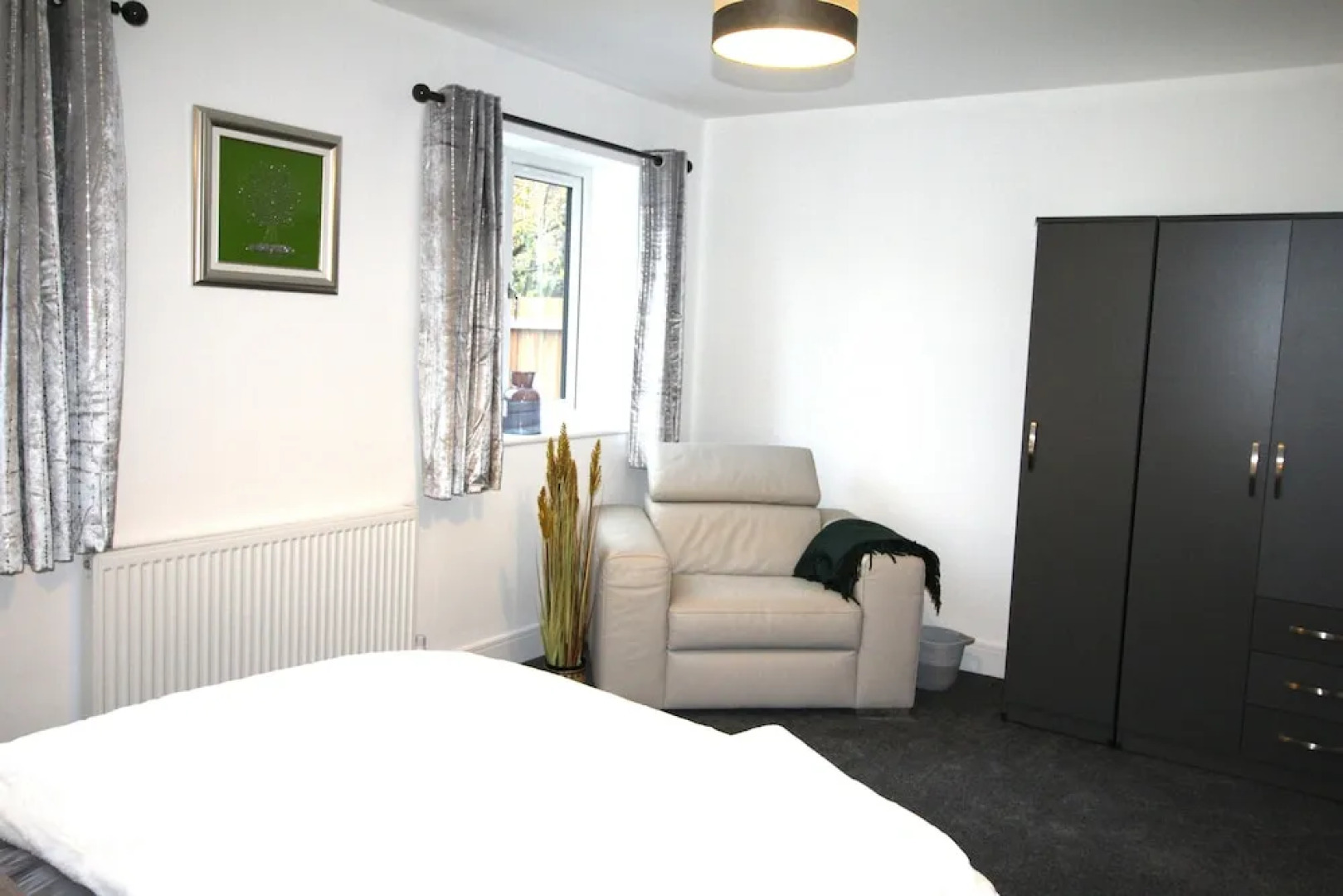 New Build - 2 Bed Bungalow - Large Enclosed Garden