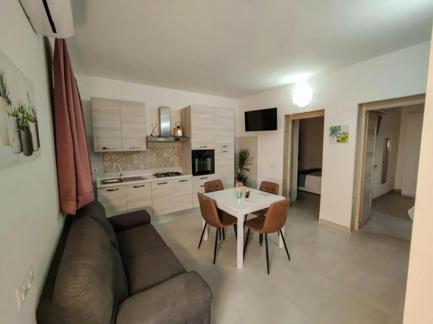 Anahita Luxury Suite & Spa