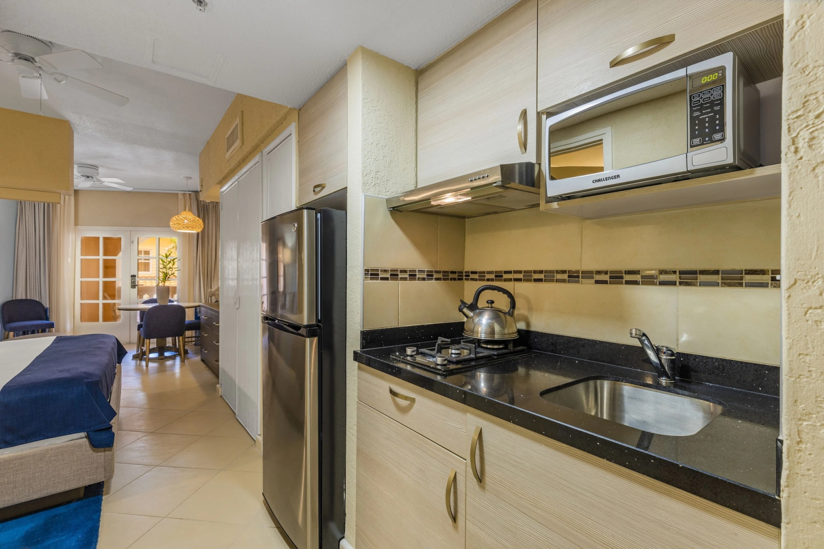 Playa Linda Beach Resort