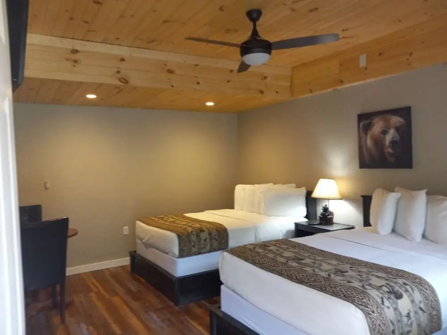 The Carter Lodge On The River