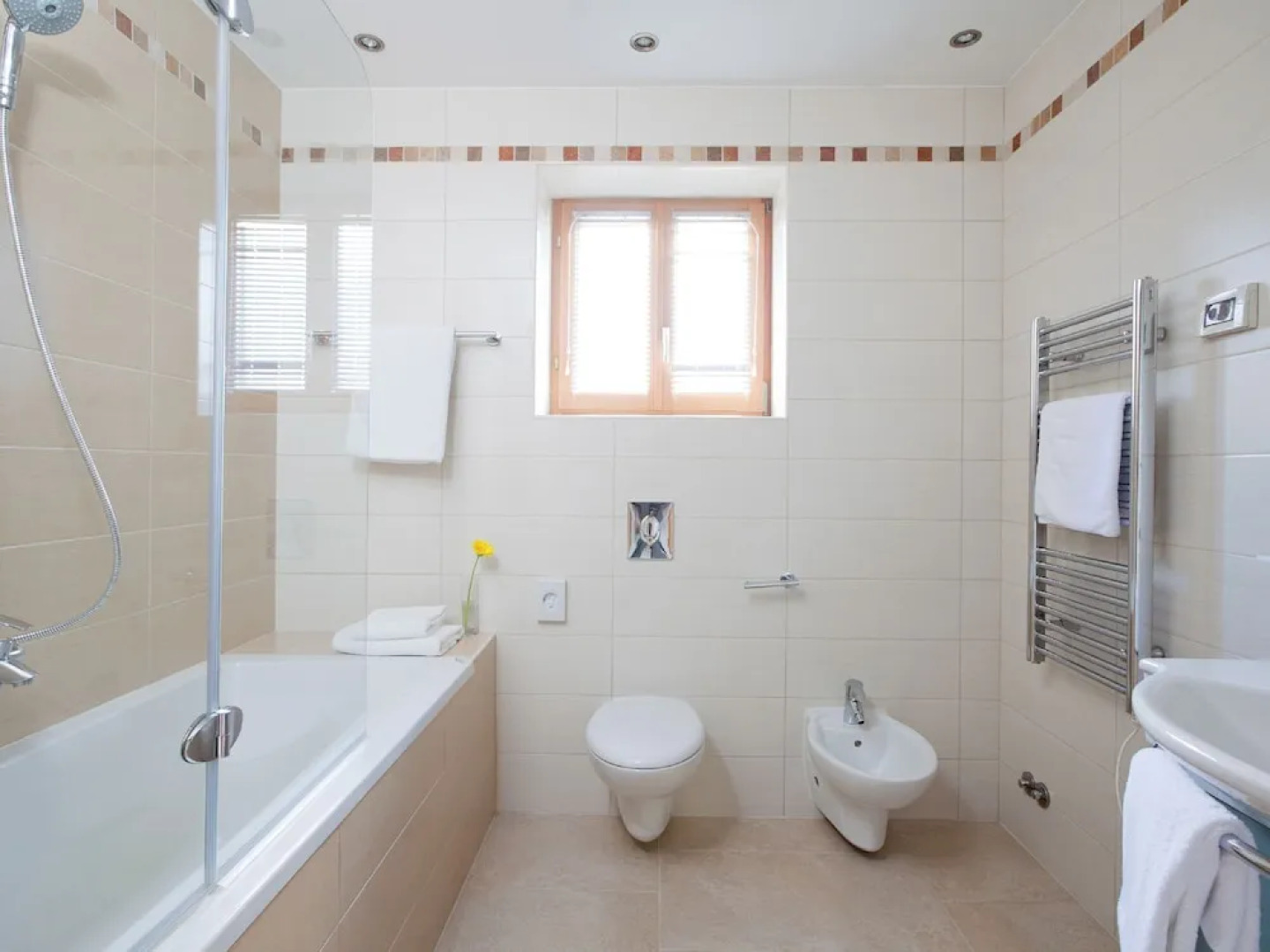 Modern Villa in Baredine with Pool