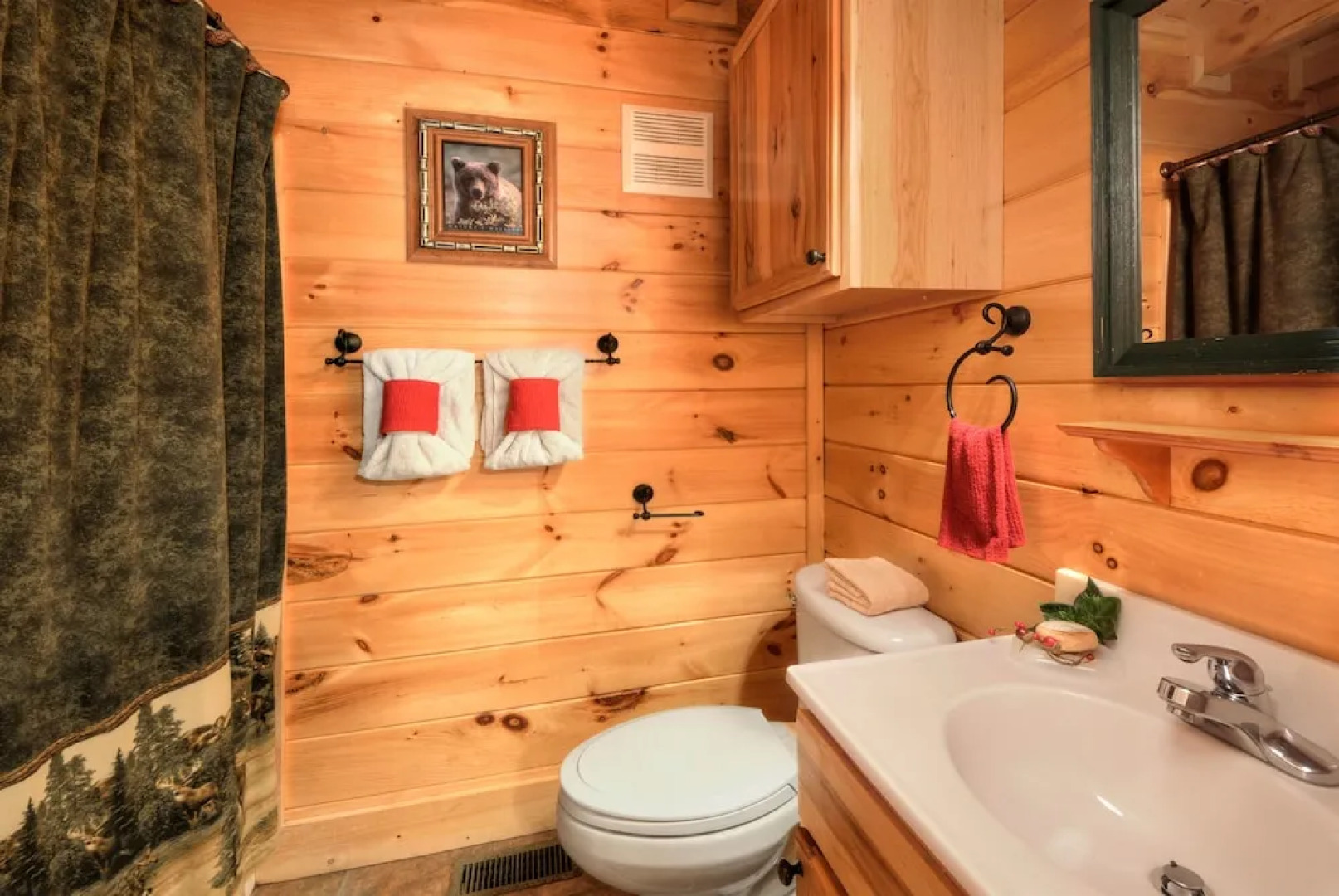 Enchanted Forest - 2 Br cabin by RedAwning