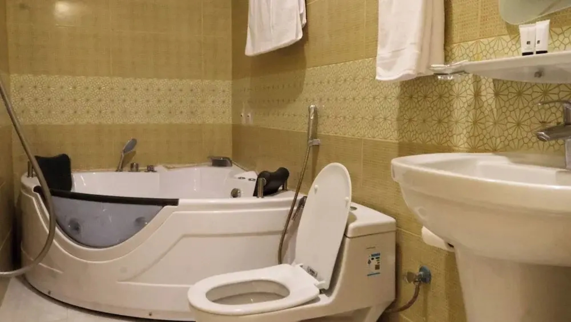 تميُّز الاقامة للشقق المخدومة Tamyoz Aqama for Serviced Apartments