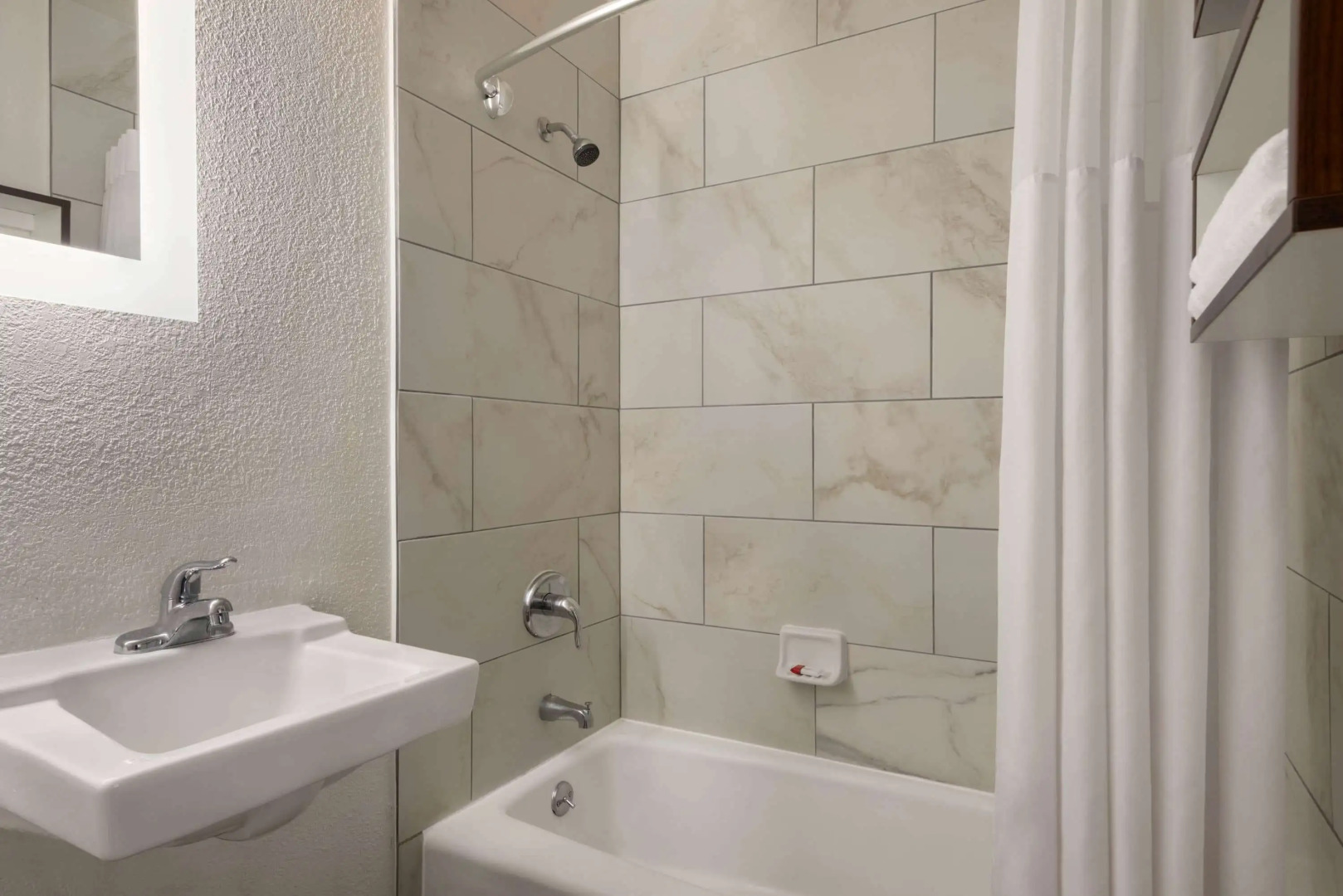 Howard Johnson by Wyndham Appleton