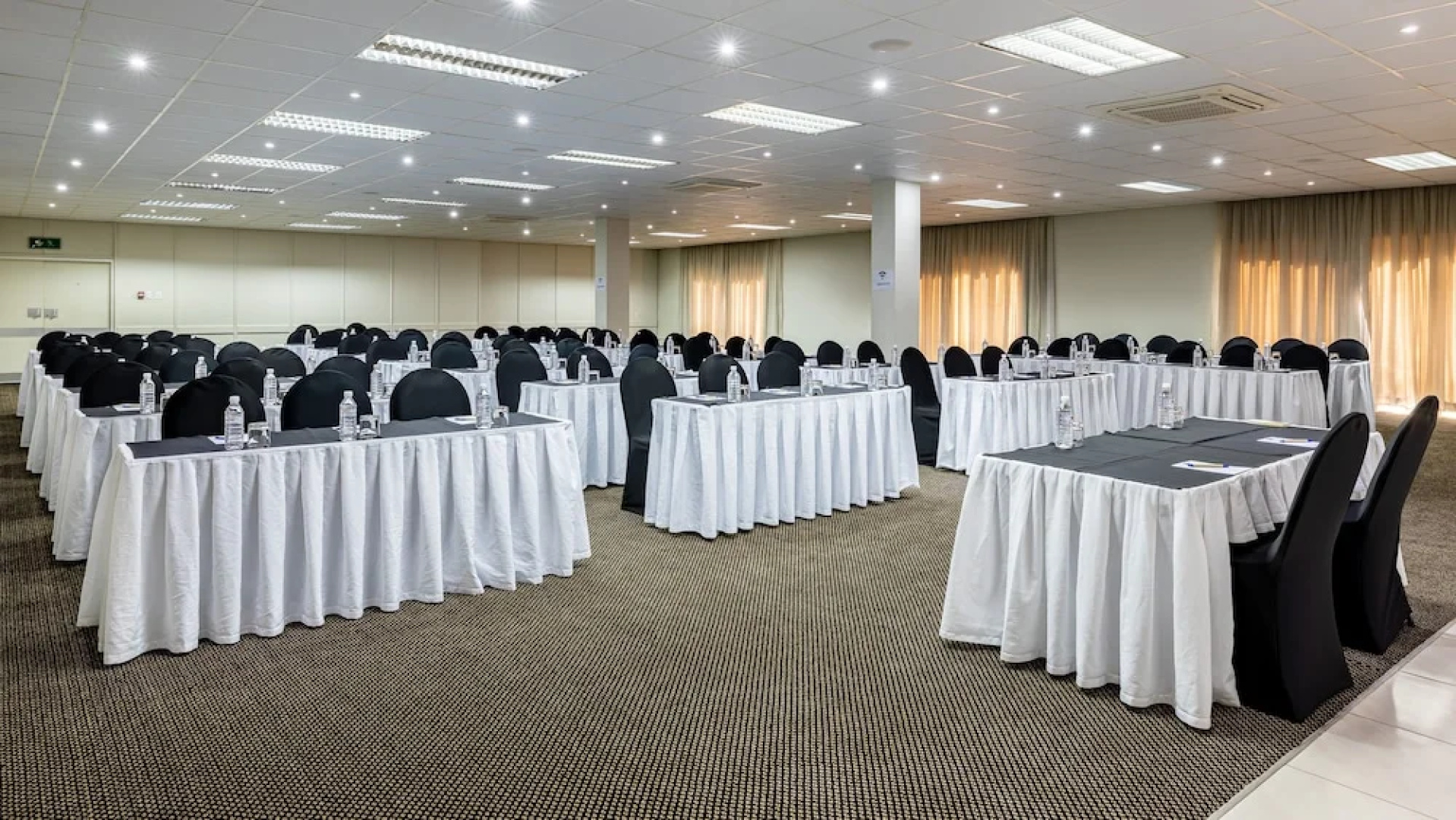 African Sky Hotels - Newcastle Inn