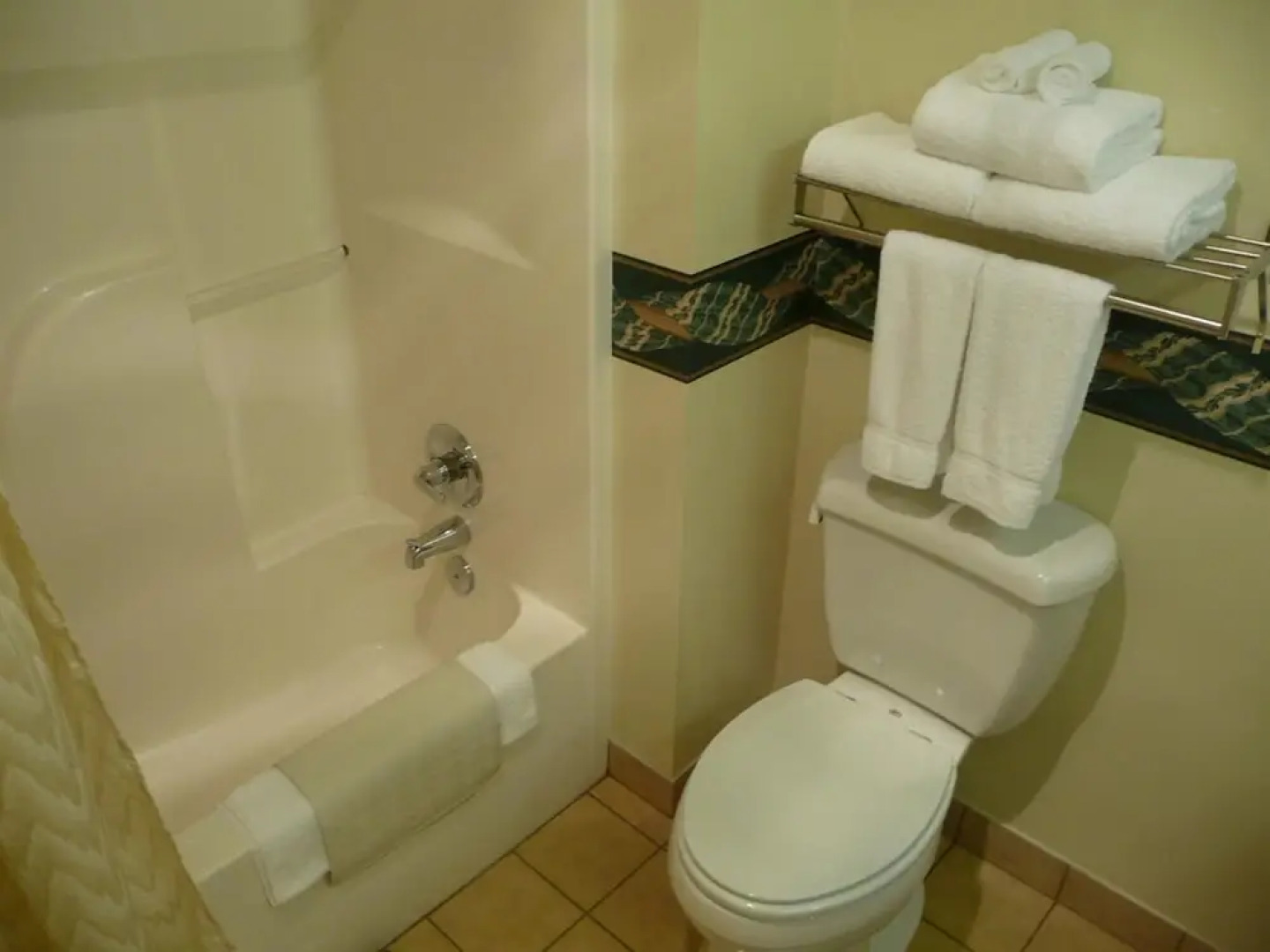 Fairhaven Village Inn