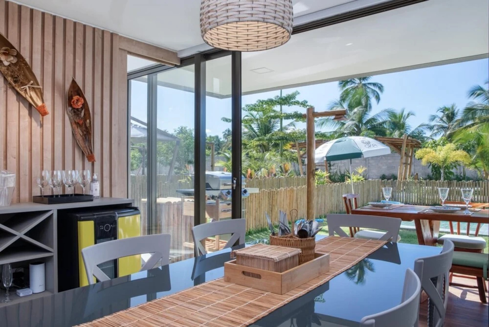 Casa com Piscina Privativa Condom nio p na Areia