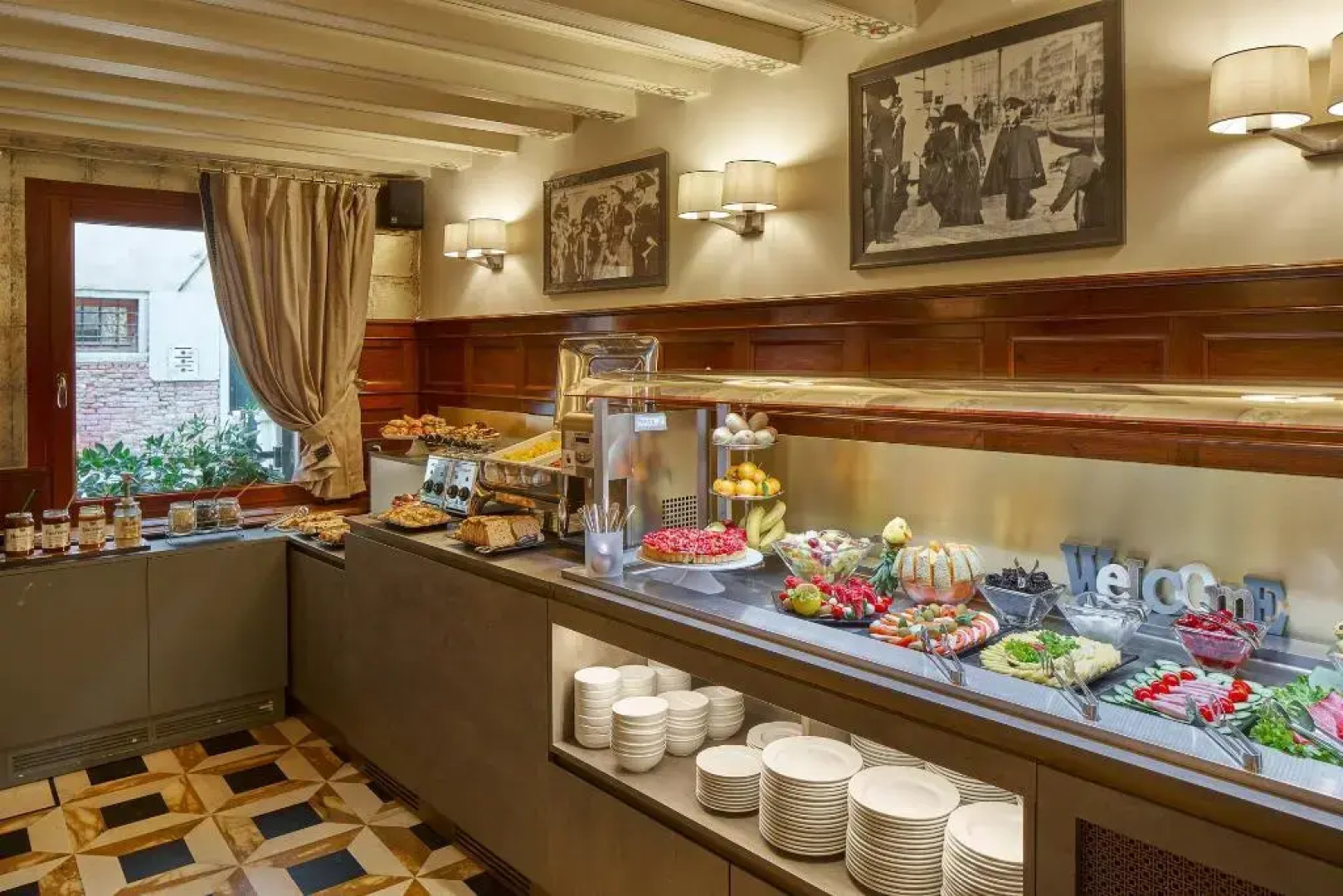 Unahotels Ala Venezia - Adults Only