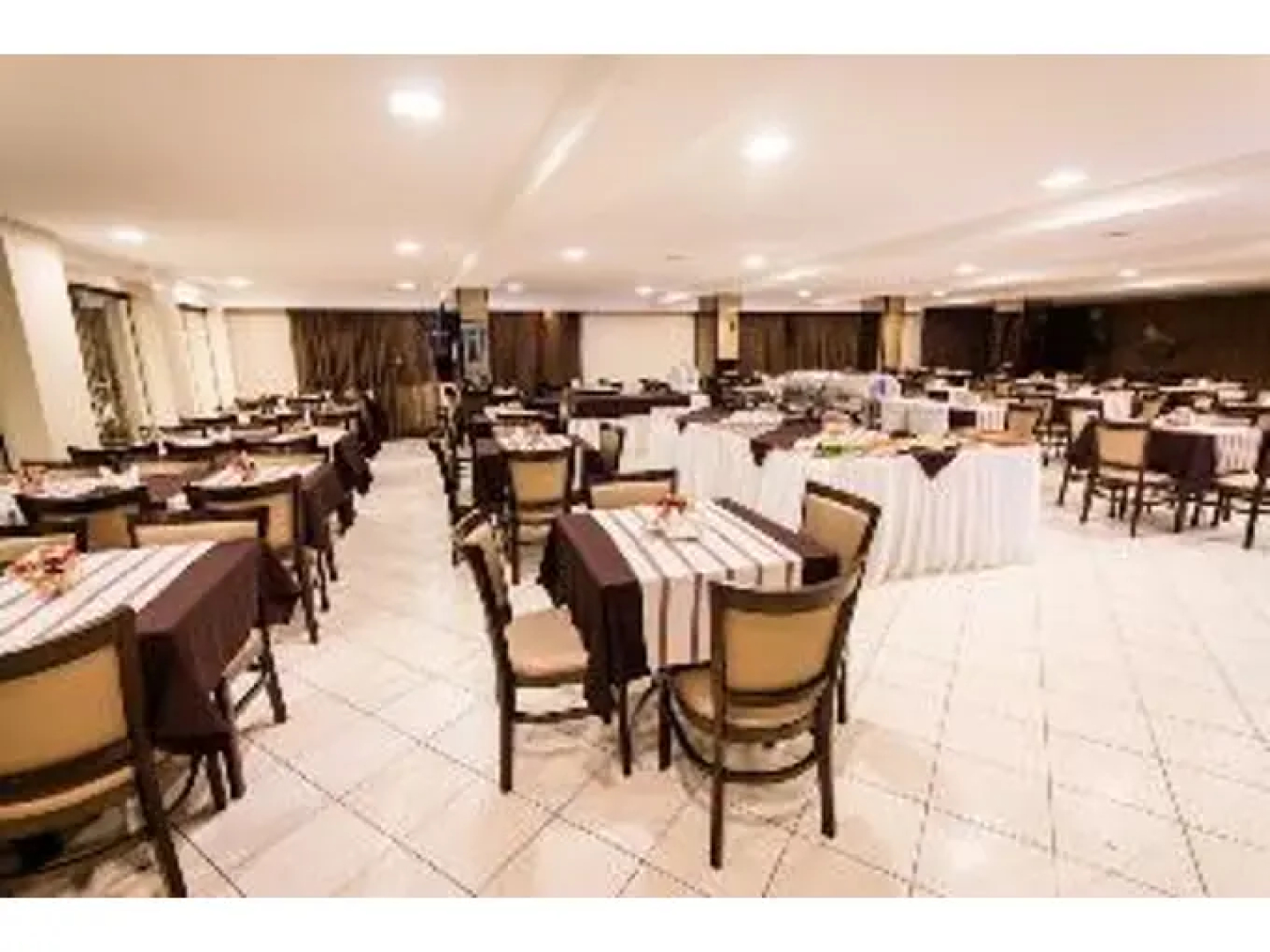 Marc Center Hotel