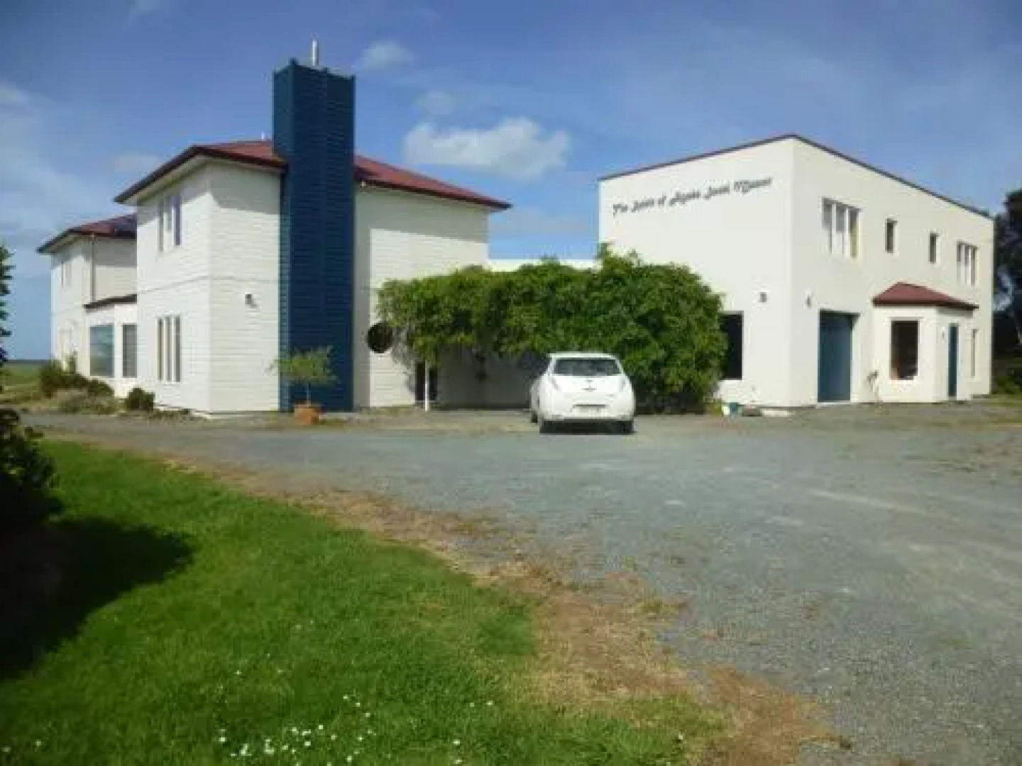 THE SPIRIT OF AGNèS SOREL MANOR