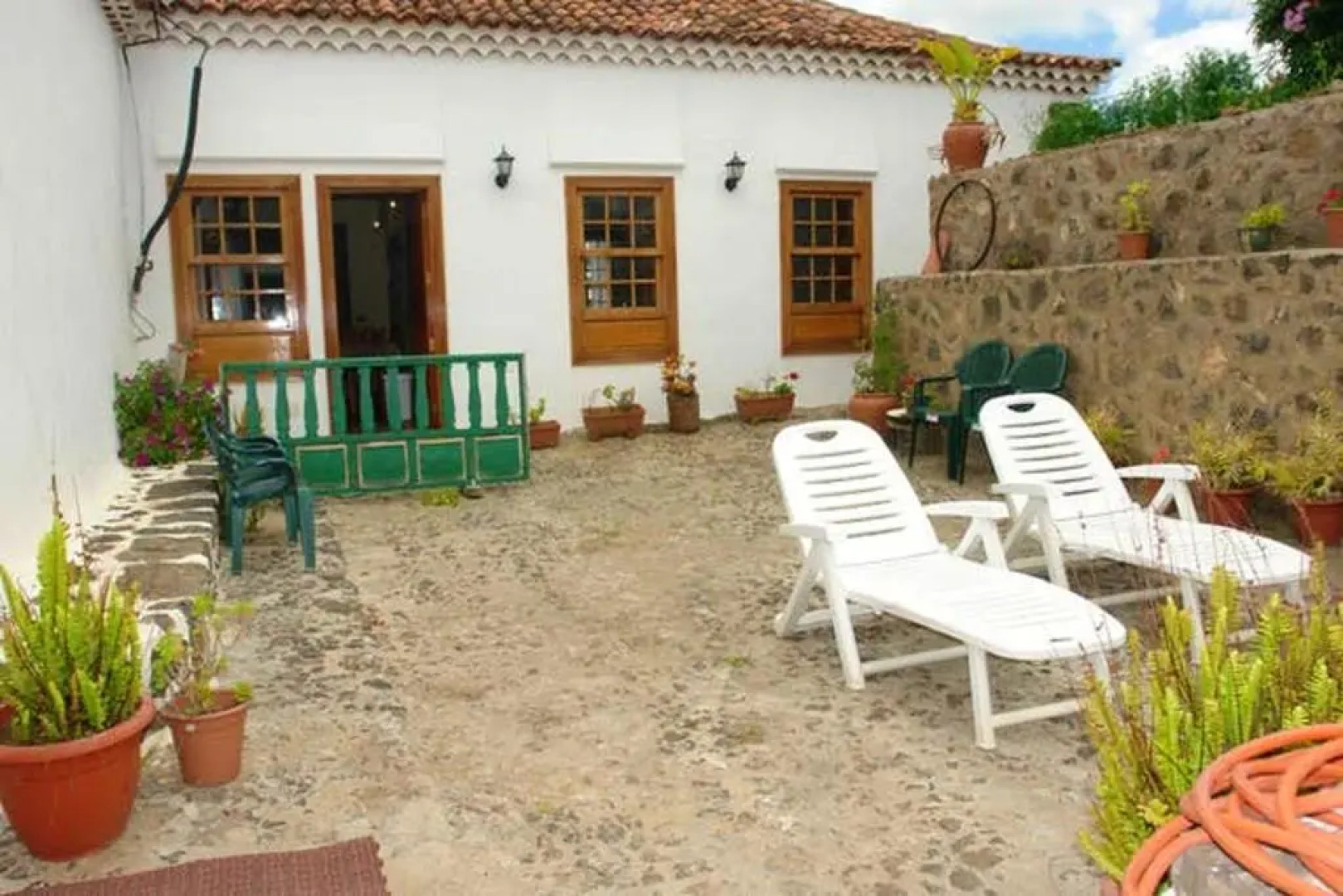 House with one bedroom in San Cristobal de La Laguna with shared pool enclosed garden and WiFi 12 km from the beach