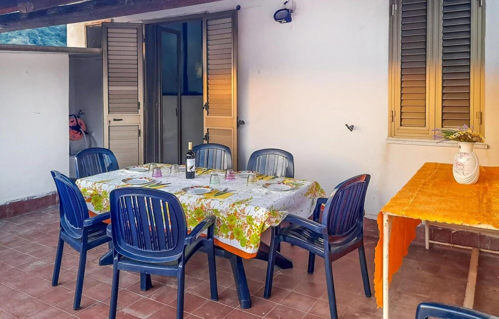 Beautiful Apartment in Gaggi With Wifi and 4 Bedrooms