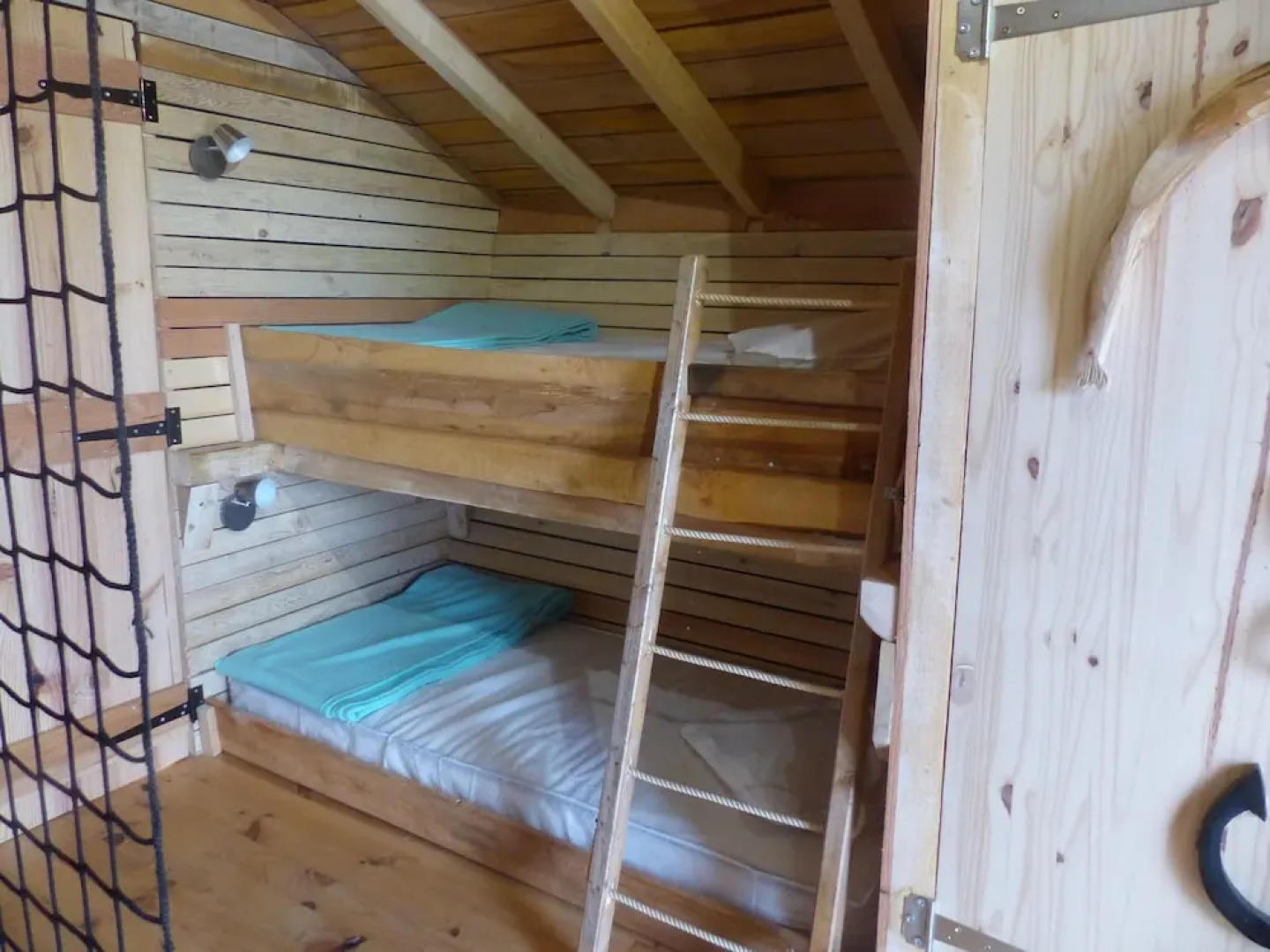 Camping Les Castors - Cabanes Insolites