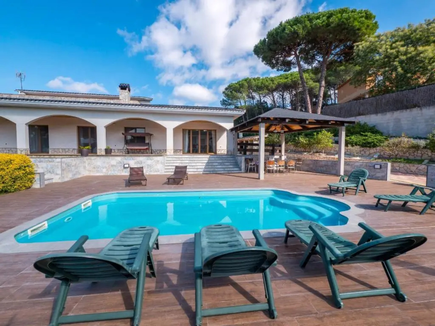 Vivalidays Villa Kiros