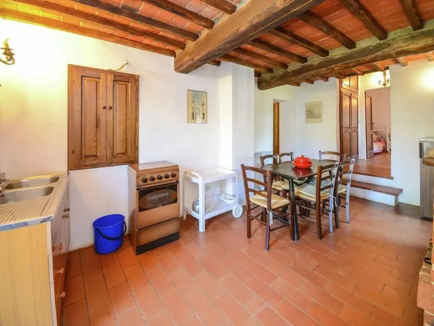 Cozy Farmhouse in Castiglione del Lago With Swimming Pool