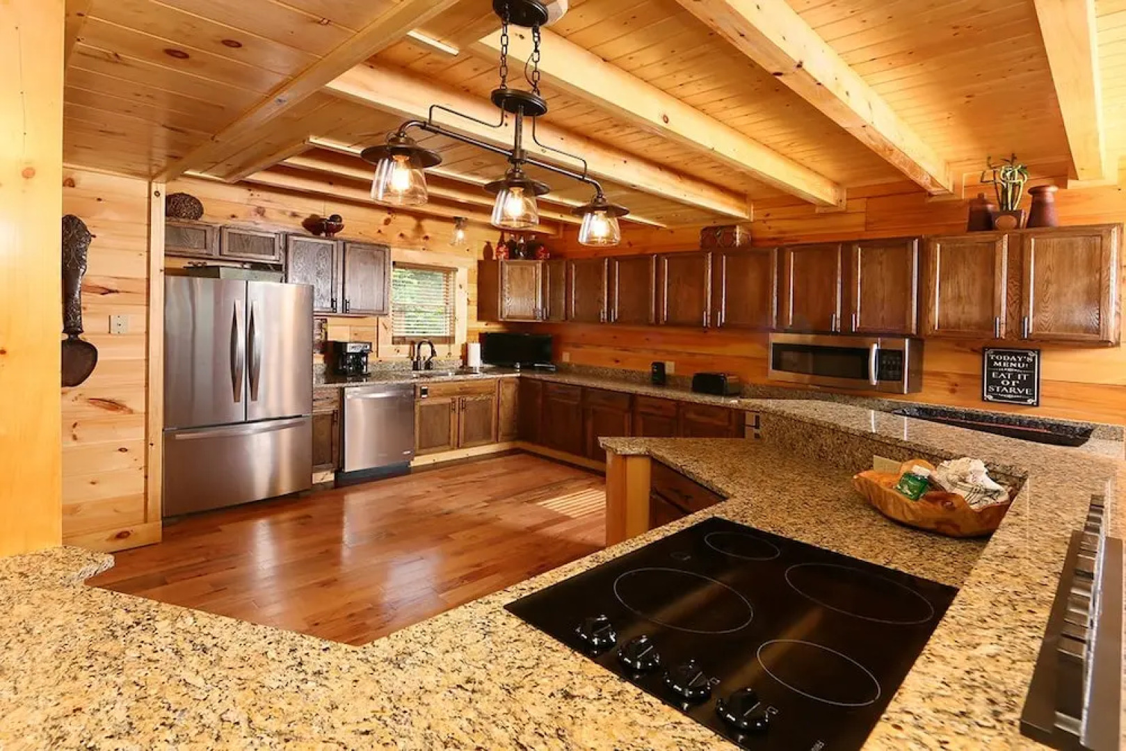 Picture Perfect 7 Br cabin by RedAwning