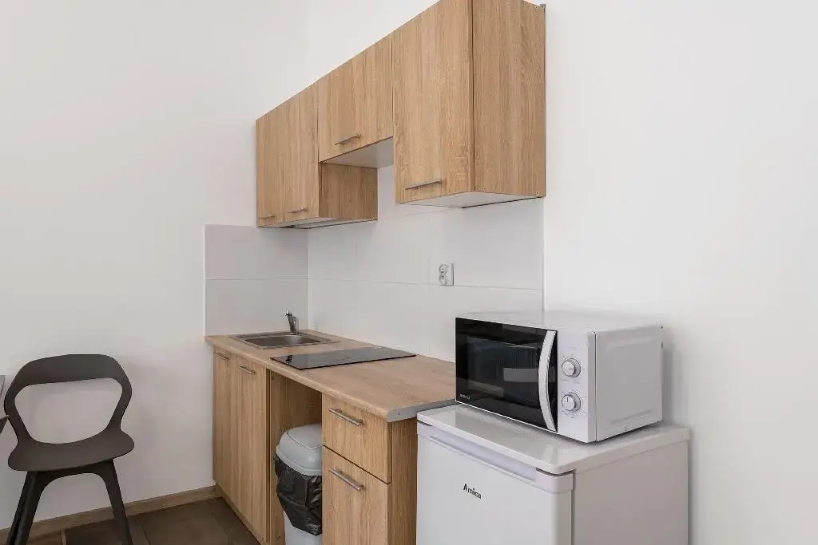 Queen Apartments