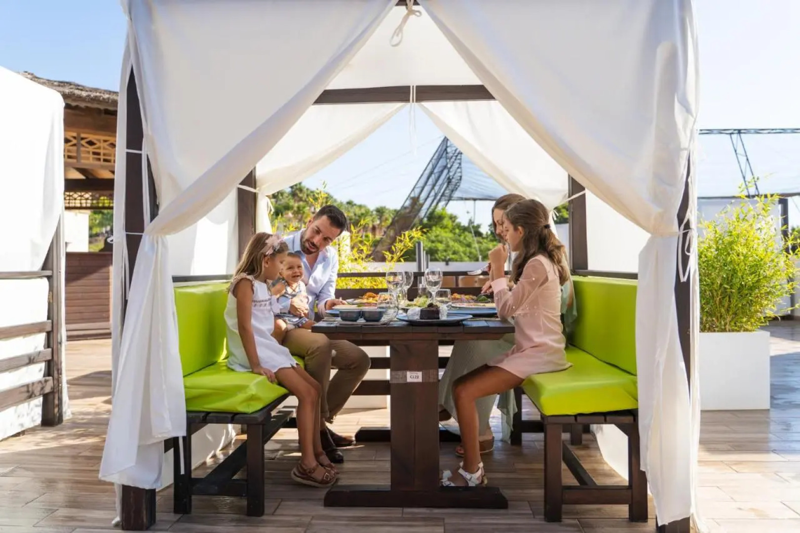 Magic Natura Animal, Waterpark & Polynesian Resort