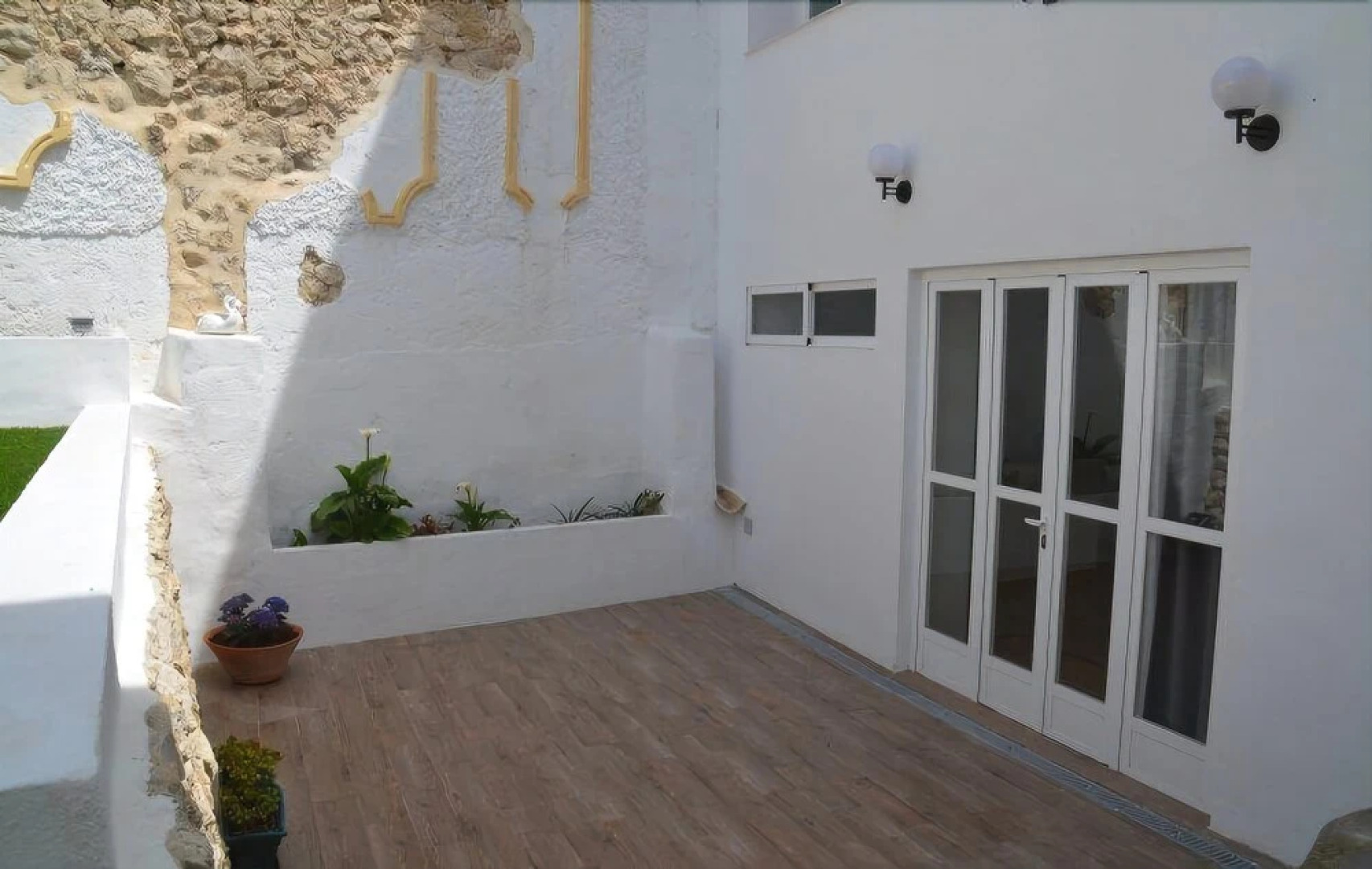 El Almendro y la Montaña