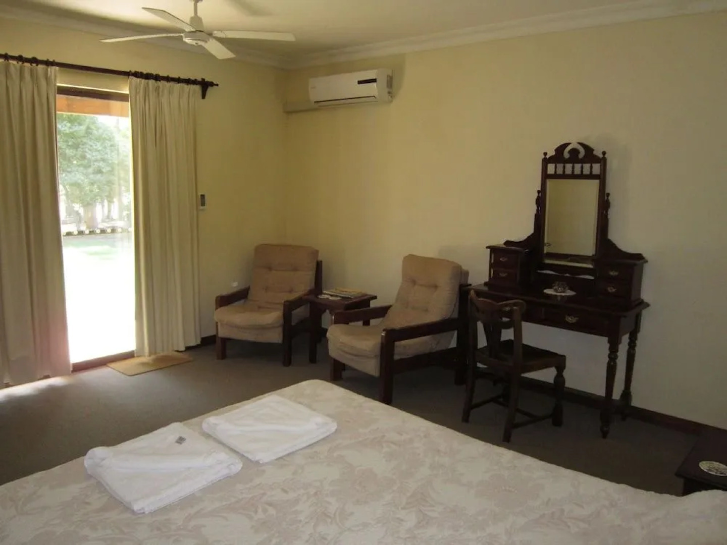 Marri Lodge & Cottages