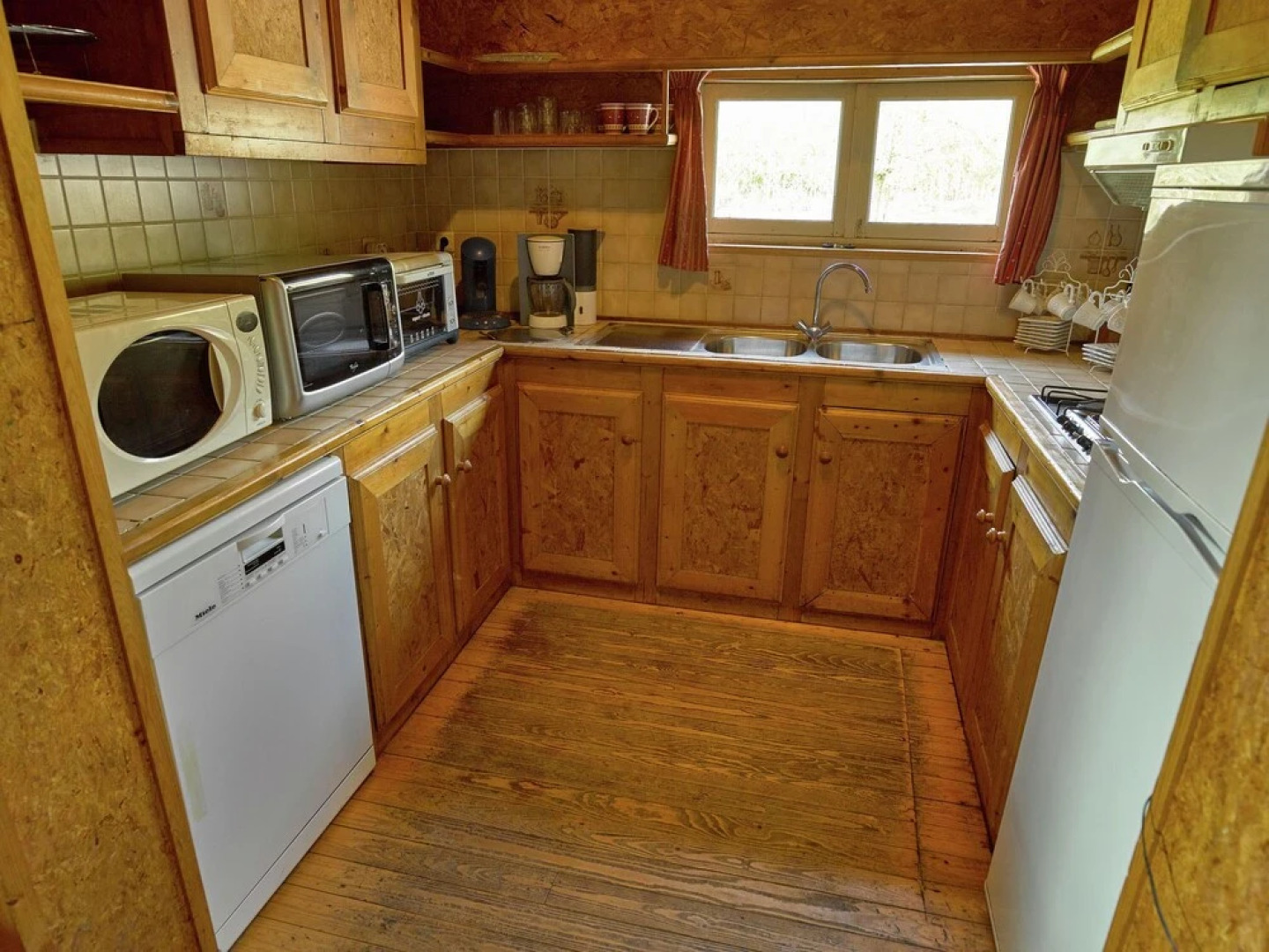 Beautiful Chalet Situated at the Edge of a Wood