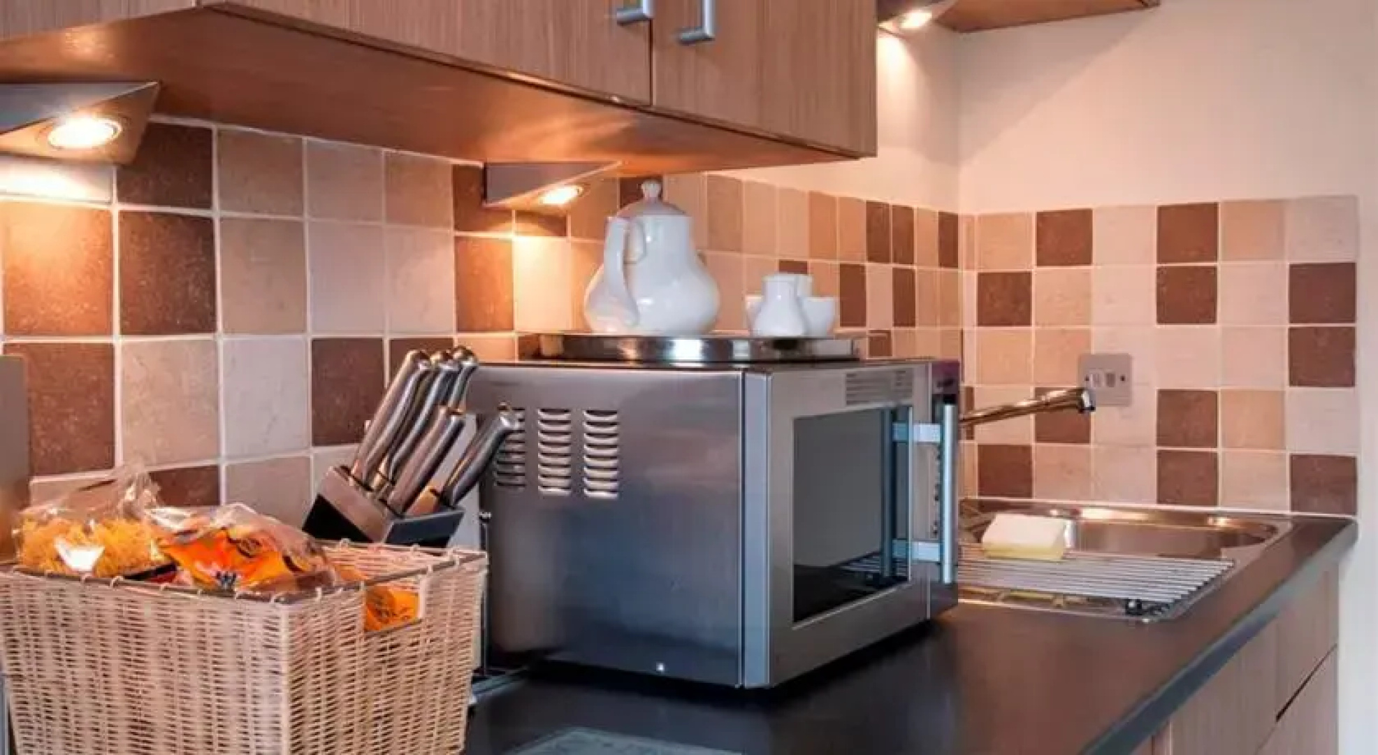 Your Space Apartments - Norwich Street