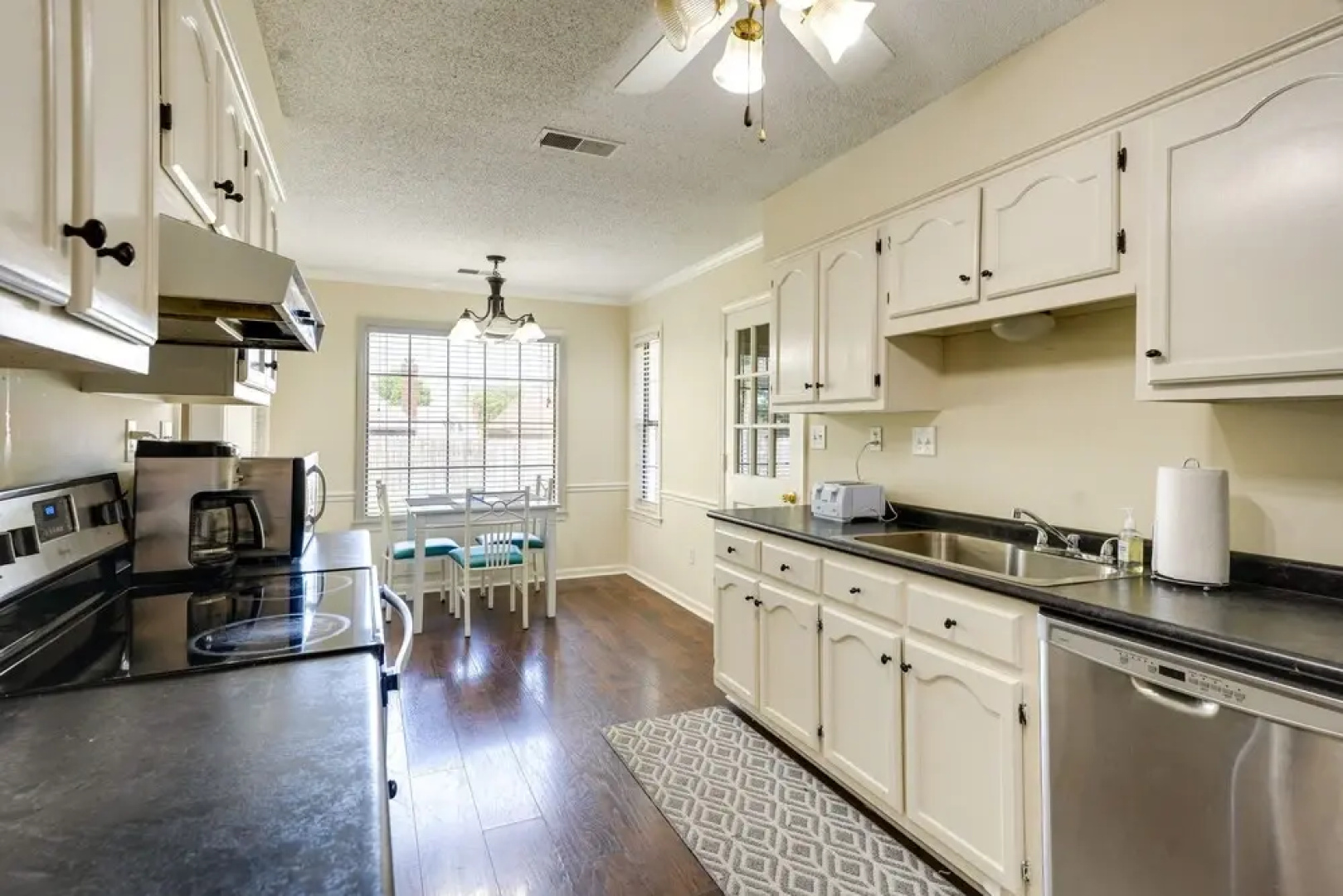 Southaven Vacation Rental ~ 10 Mi to Graceland!