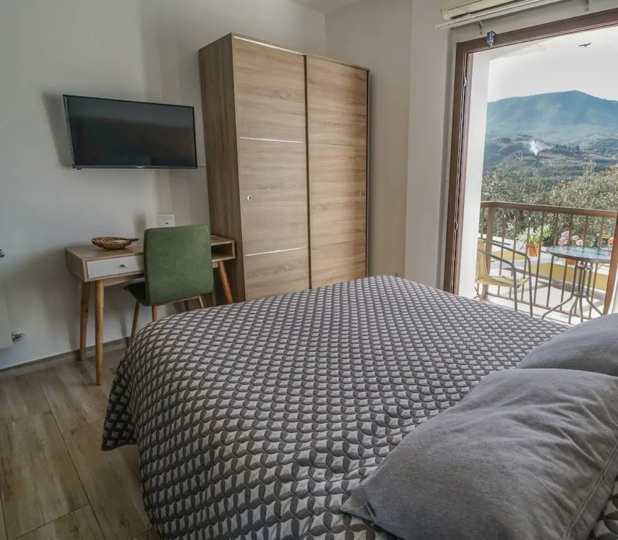 Hostal y Apartamento Rural Los Naranjos