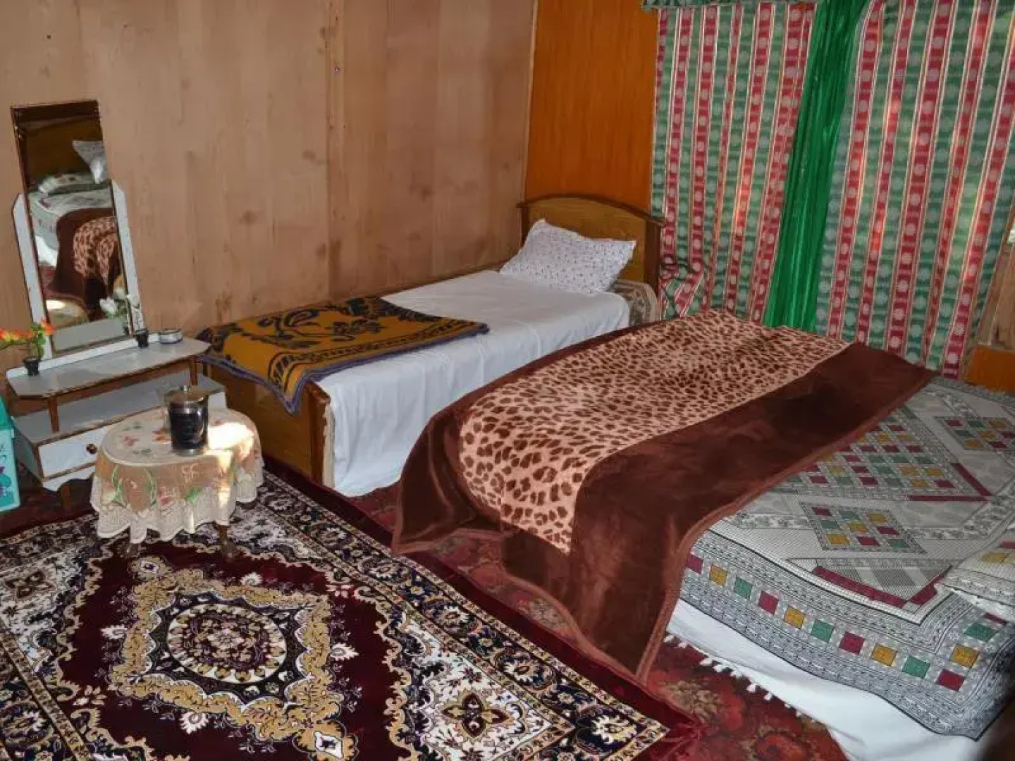 Houseboat Switzerland