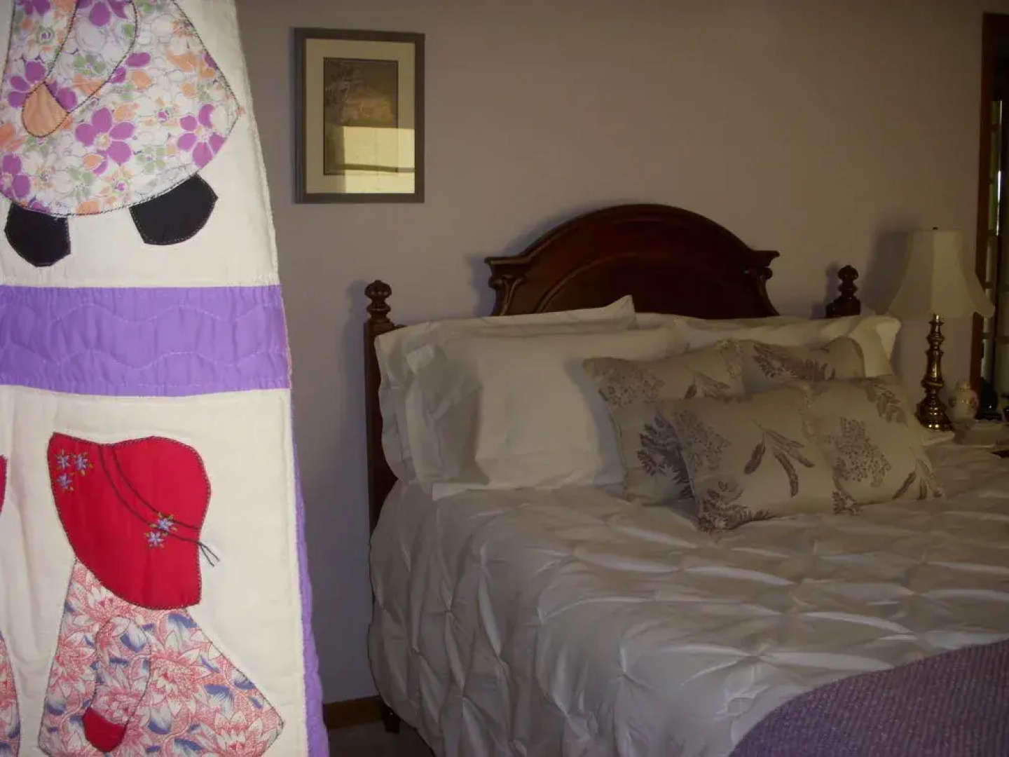 |Halcomb's Knob B and B