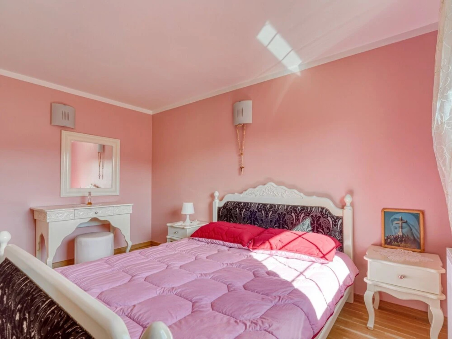 Serene Holiday Home in Zagreb With Jacuzzi