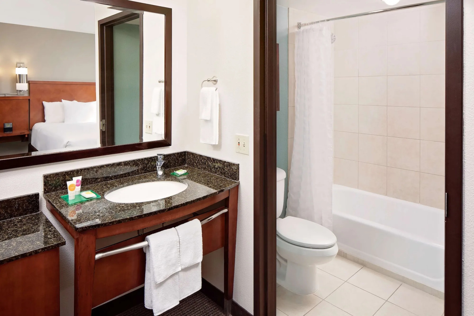 Hyatt Place Ontario / Rancho Cucamonga