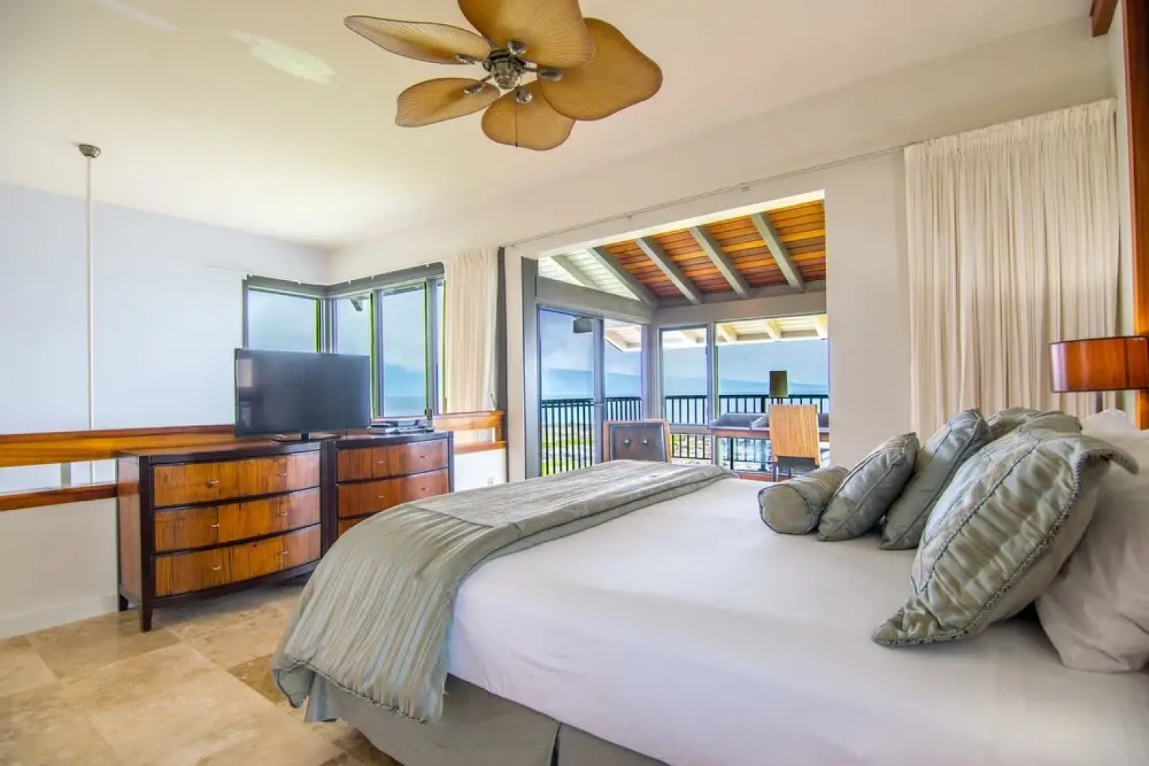 Kapalua Bay Villa 35B3 Gold Ocean Front - 2 Br Villa