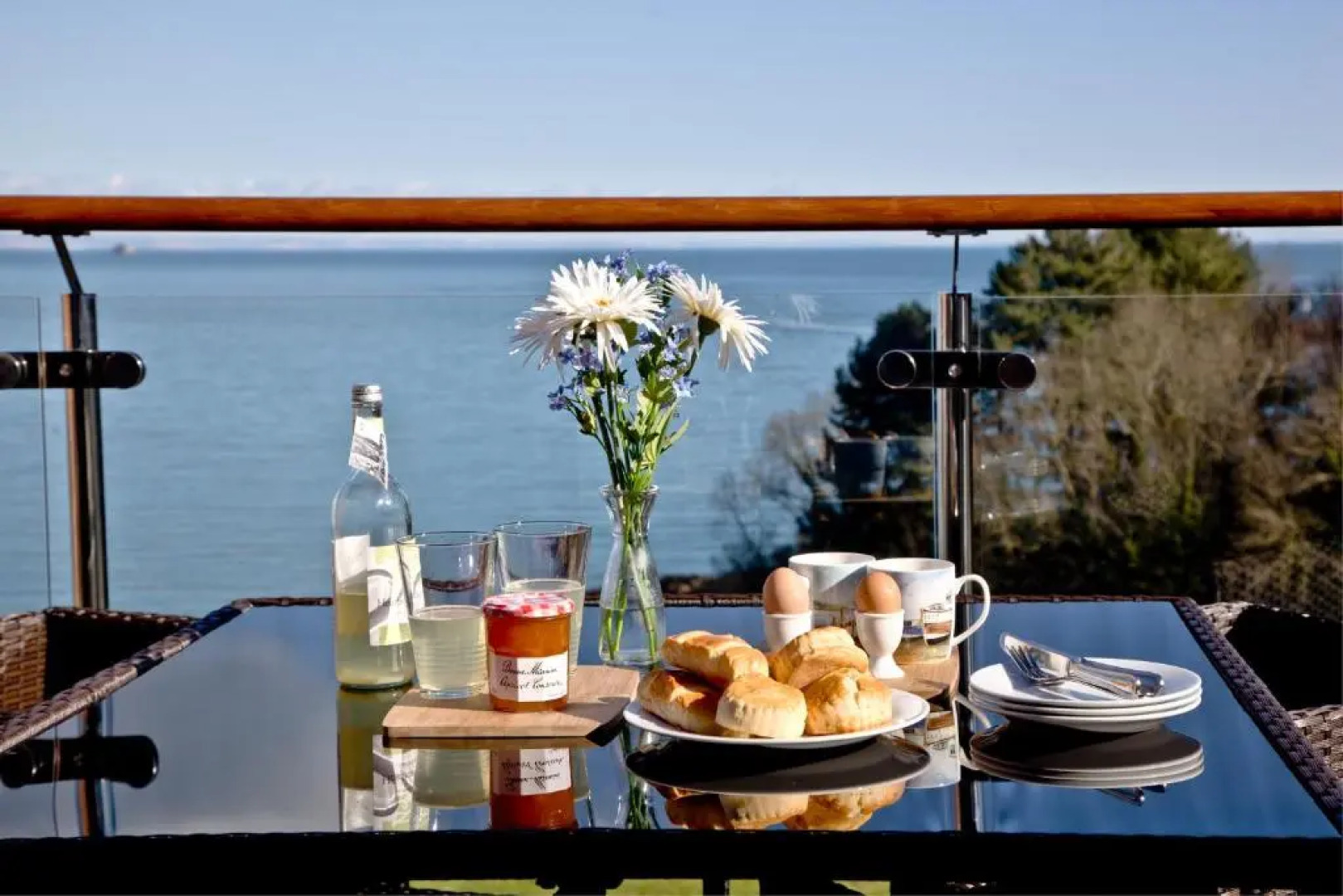 Avocet 2 at The Cove - Stunning Sea Views, Heated Pool and Parking