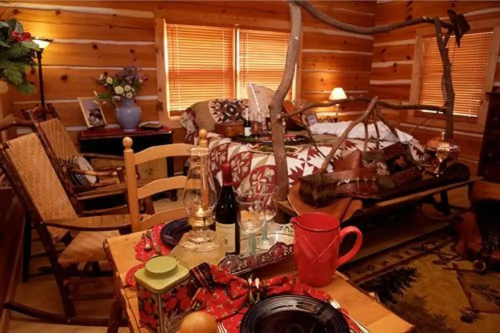 Creekwalk Inn and Cabins