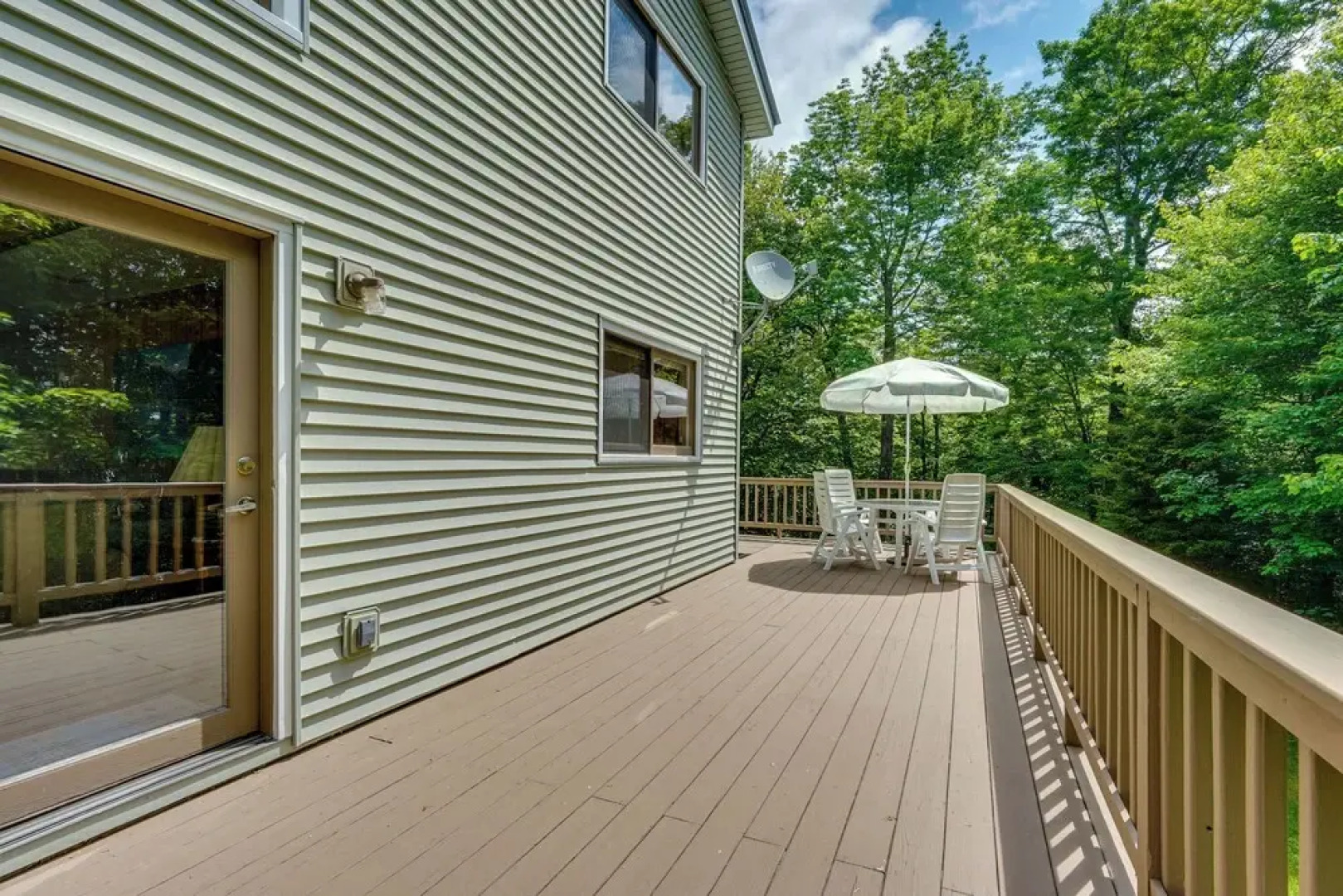 Relaxing Home Mins From Mt Snow, Hiking, & Lakes