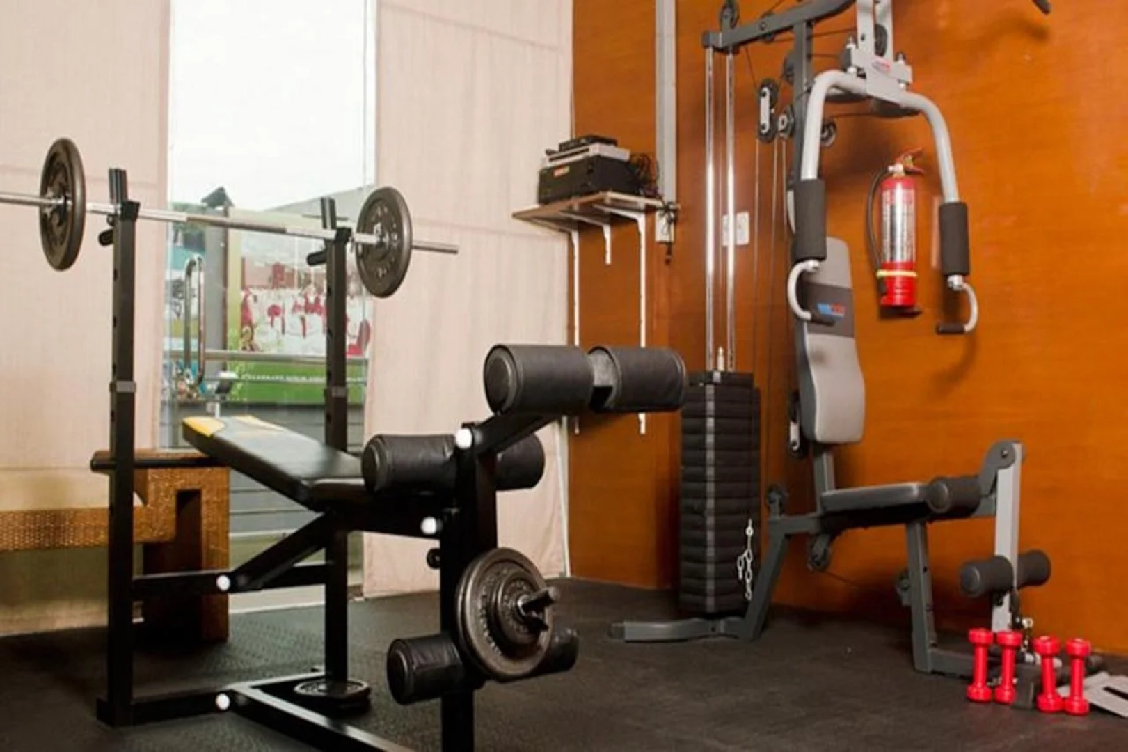 Allure Hotel & Suites