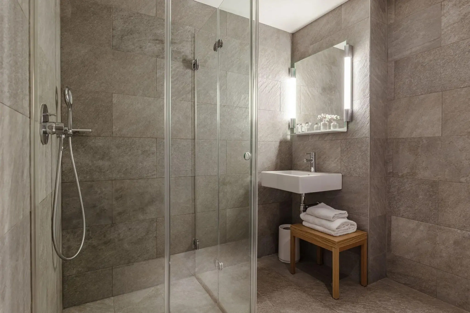 Отель 9Hotel Republique