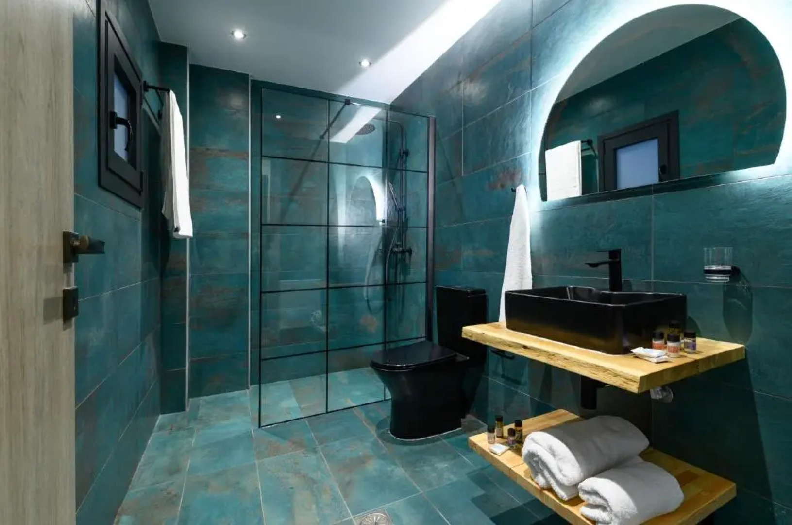 Villa Dorra Coast Suites