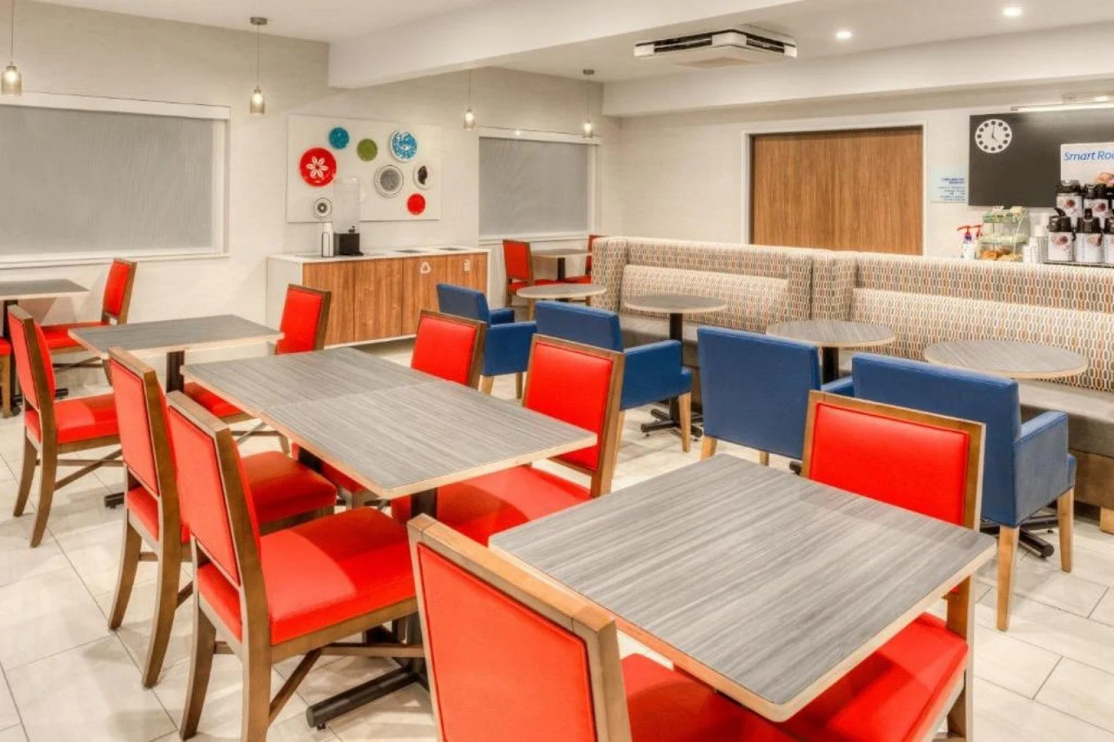 Holiday Inn Express Newberg - Wine Country by IHG