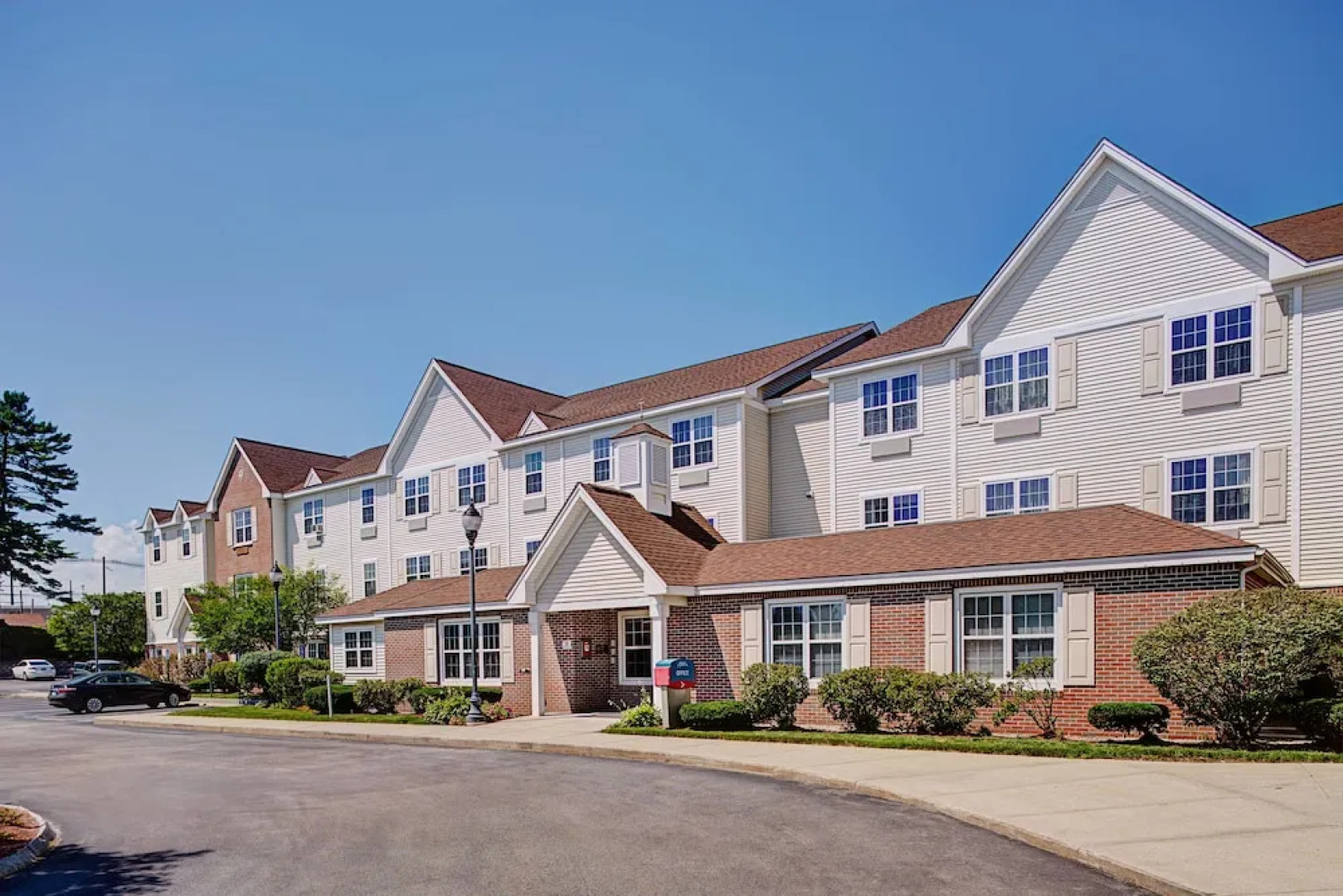 TownePlace Suites Manchester Boston Regional Airport