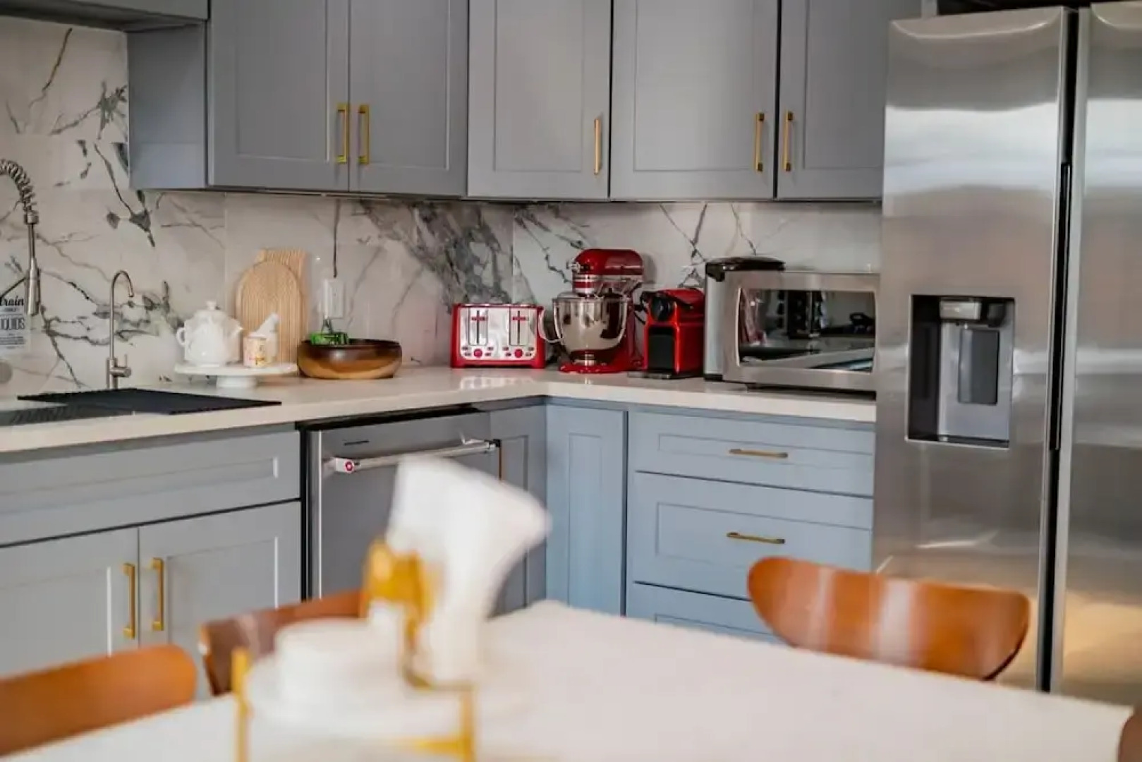 Cozy Family Retreat Game Room Backyard in Hacienda