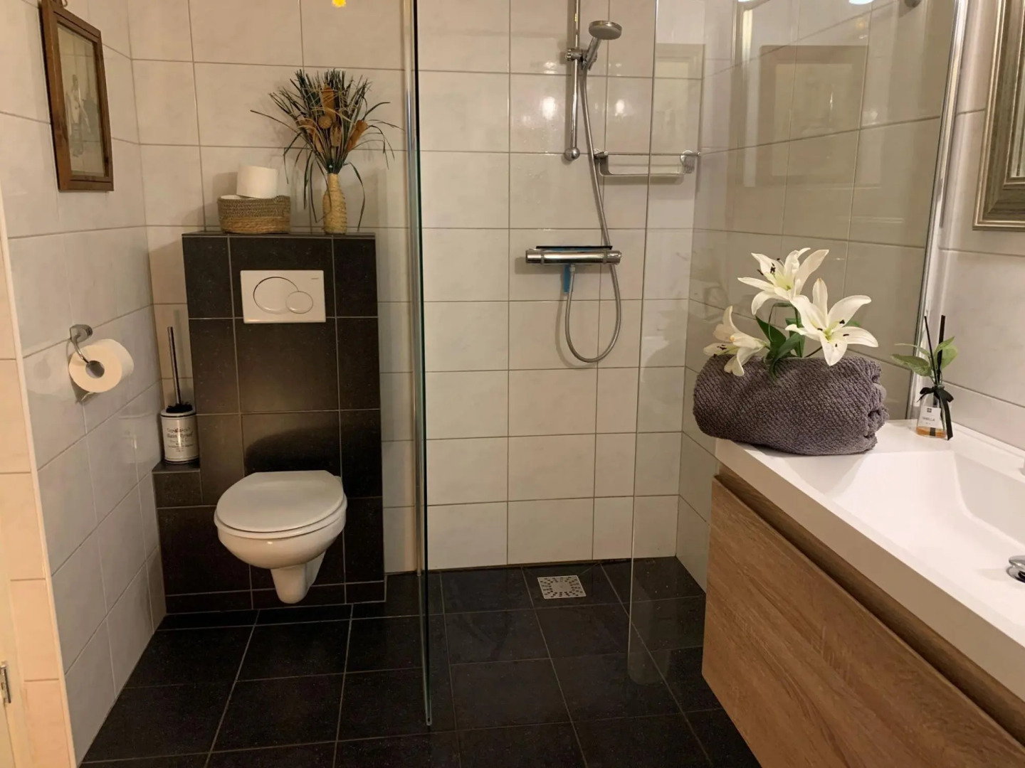 Cozy villa with wellness tub, sauna and spacious garden